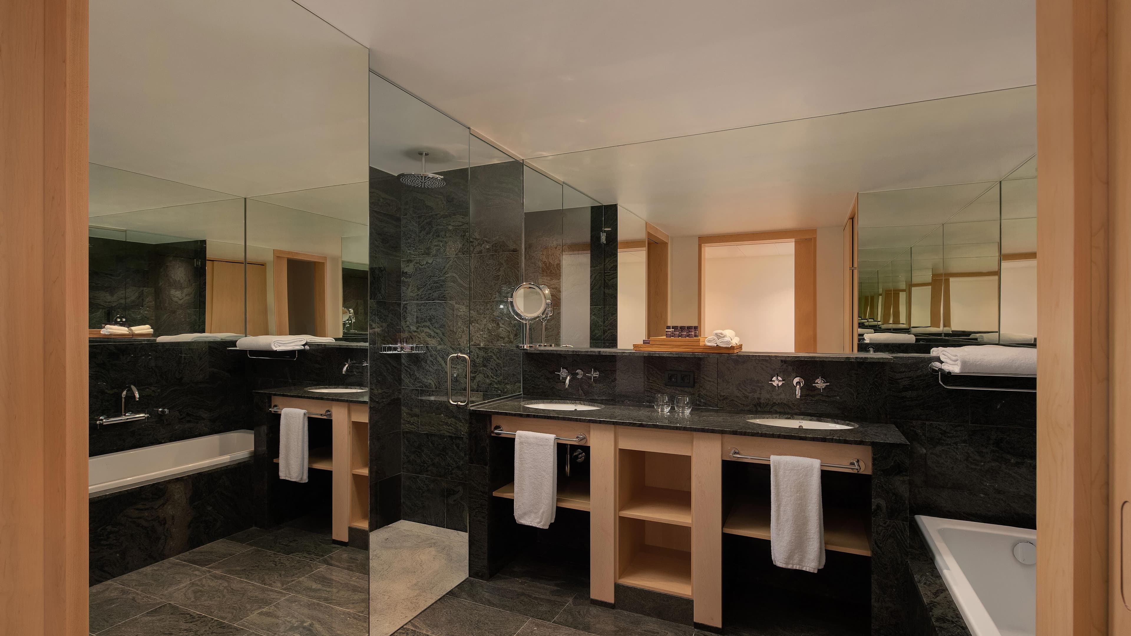 Premium Spa - Image 5