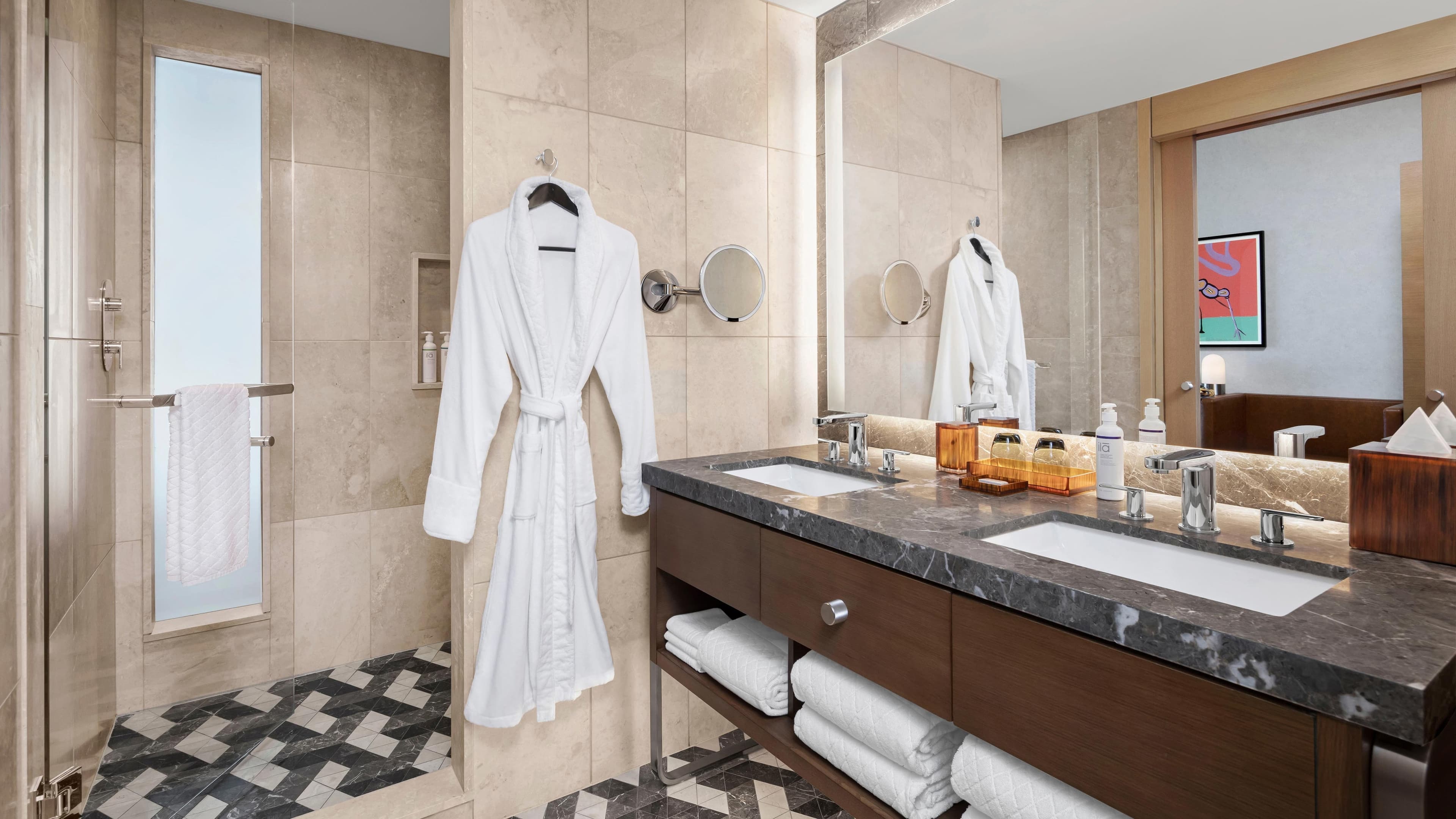 Deluxe Guest room - Image 3