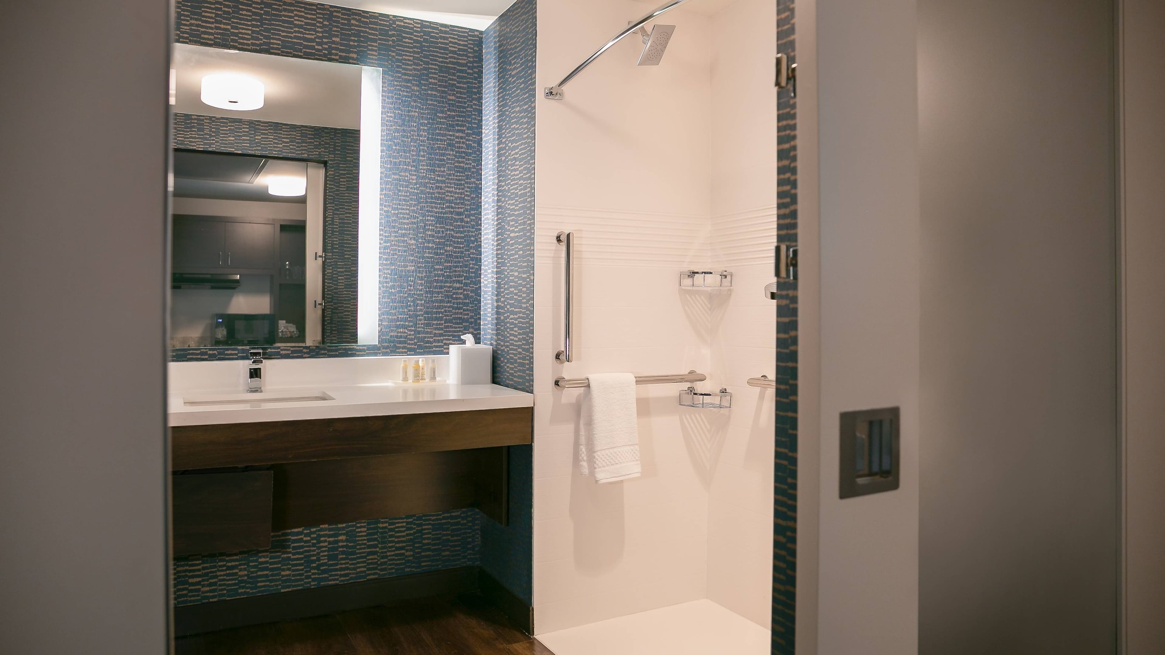 1 King Studio - Image 5