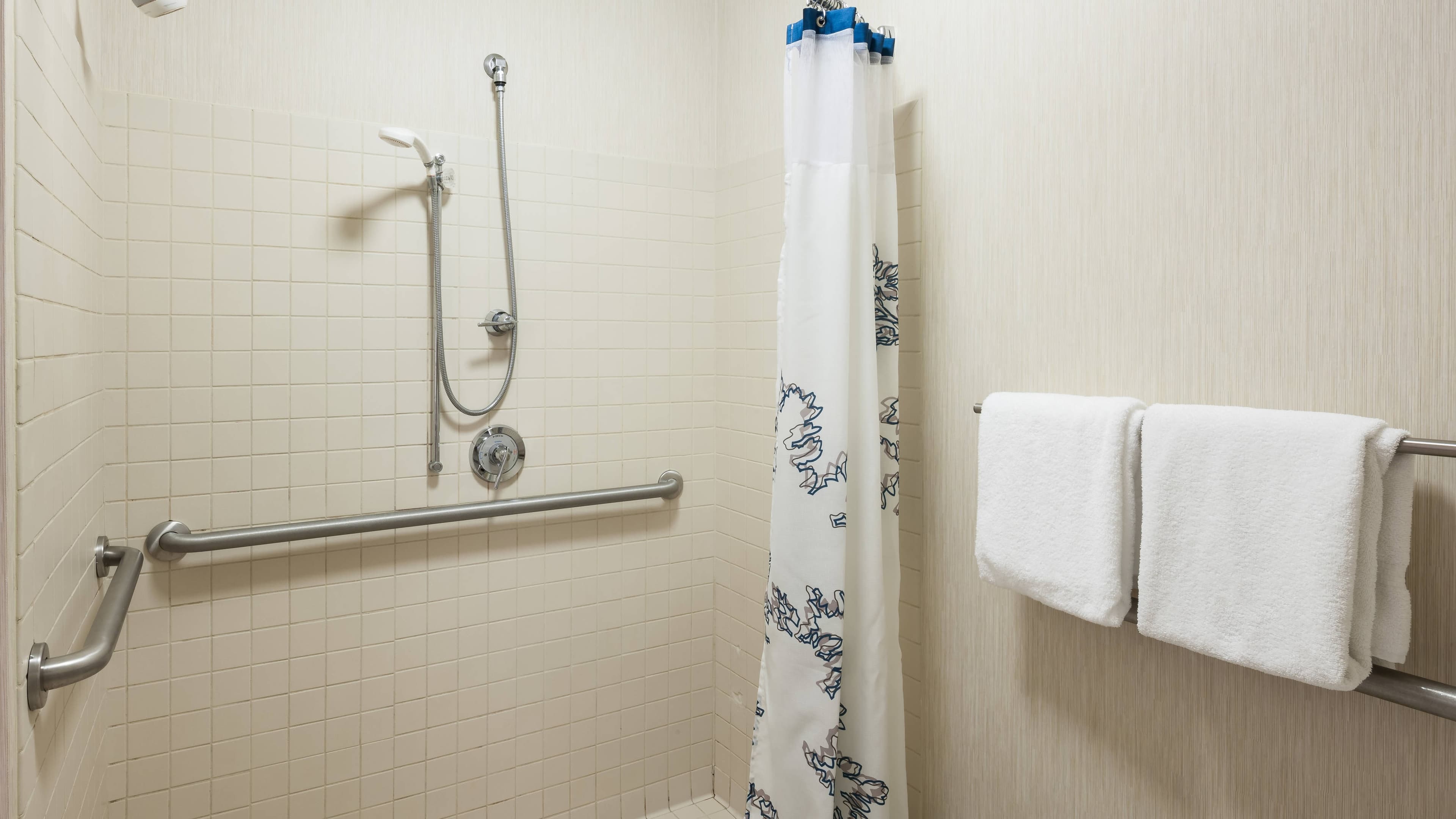 1 Bedroom Suite - Image 6