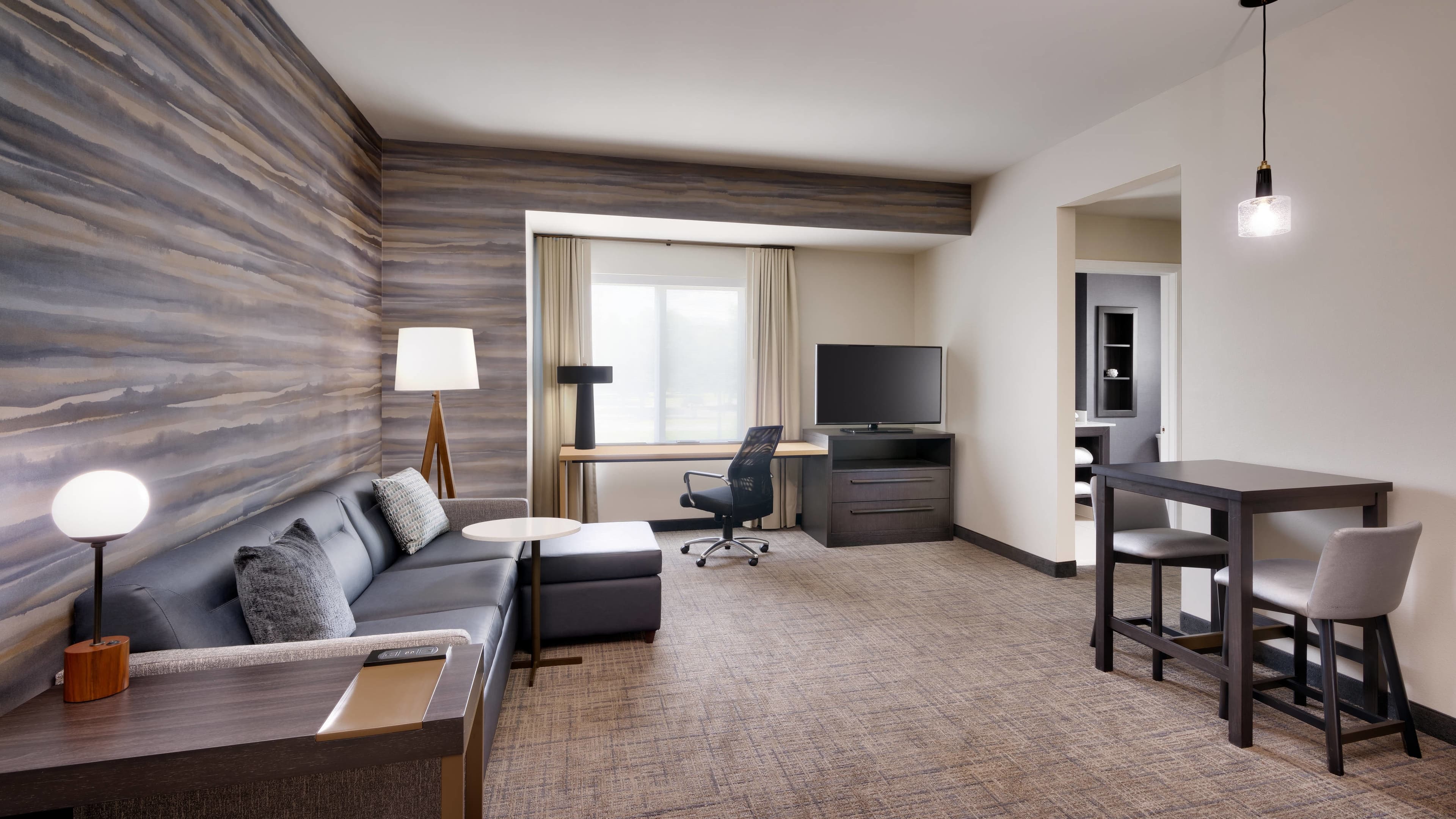 King Suite - Image 3