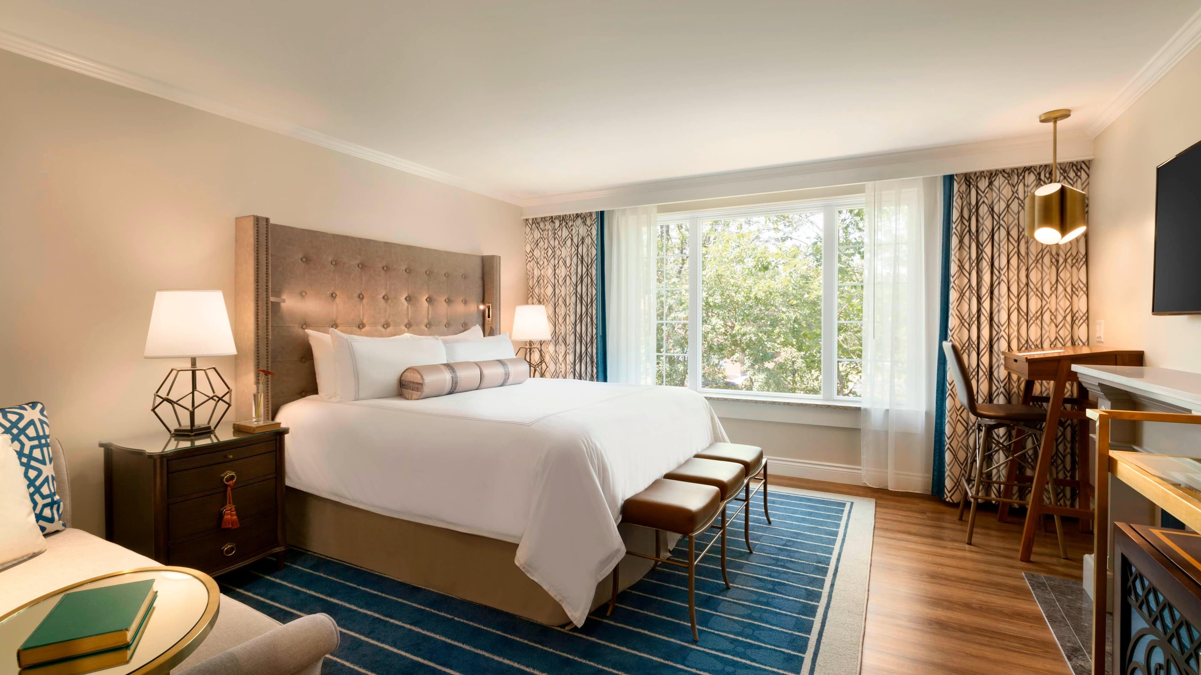 Traditional King Room - Image 1