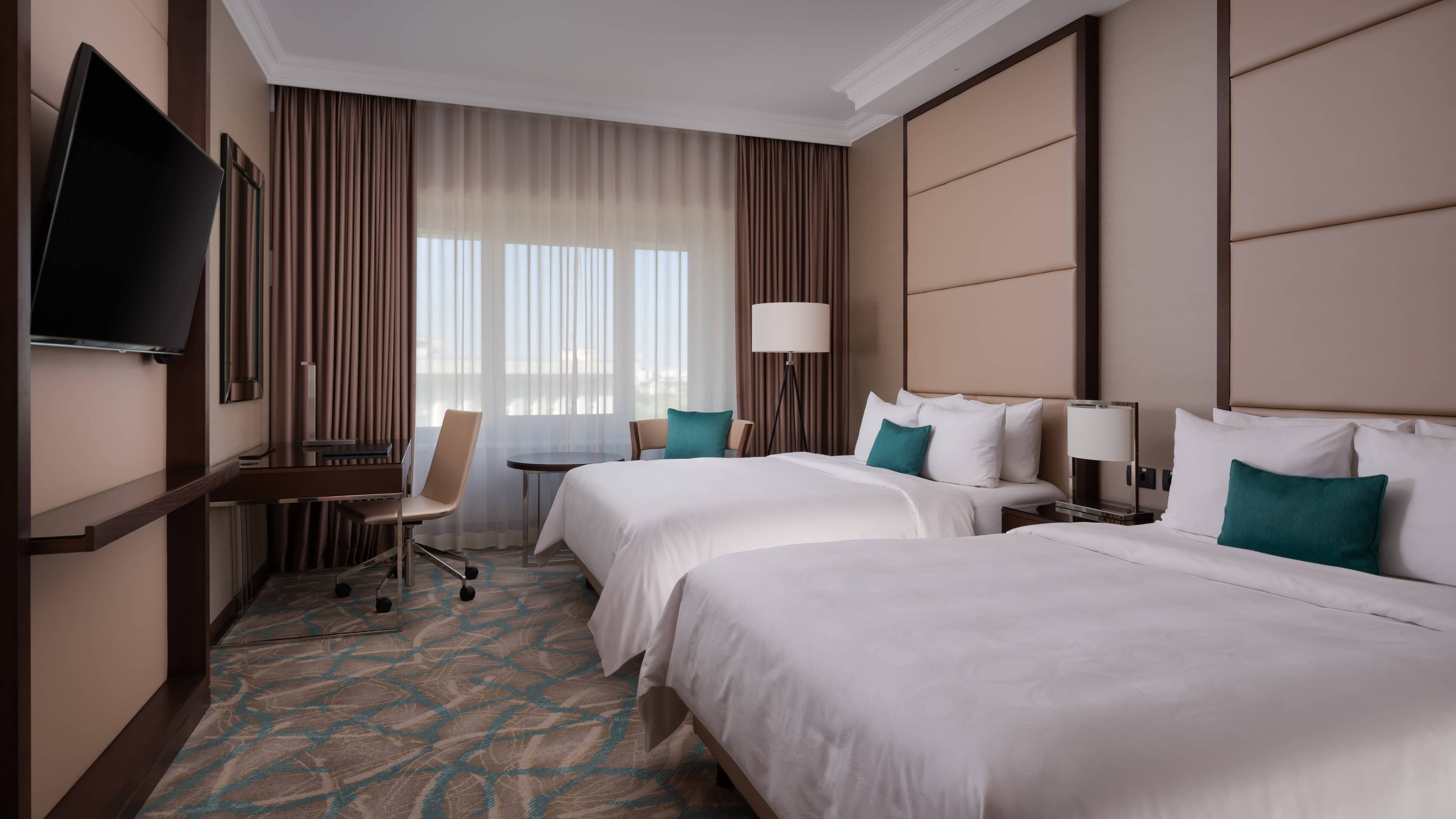 Deluxe Room - Image 2