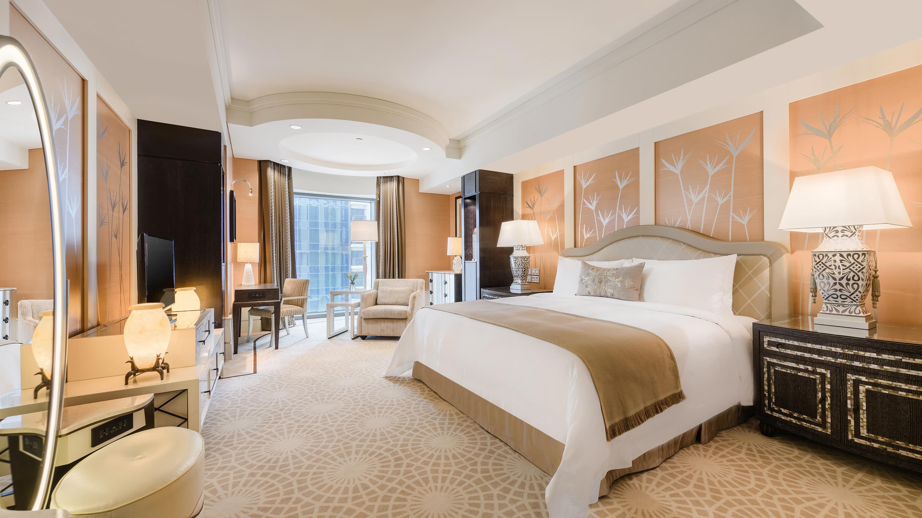 Deluxe Room - Image 2