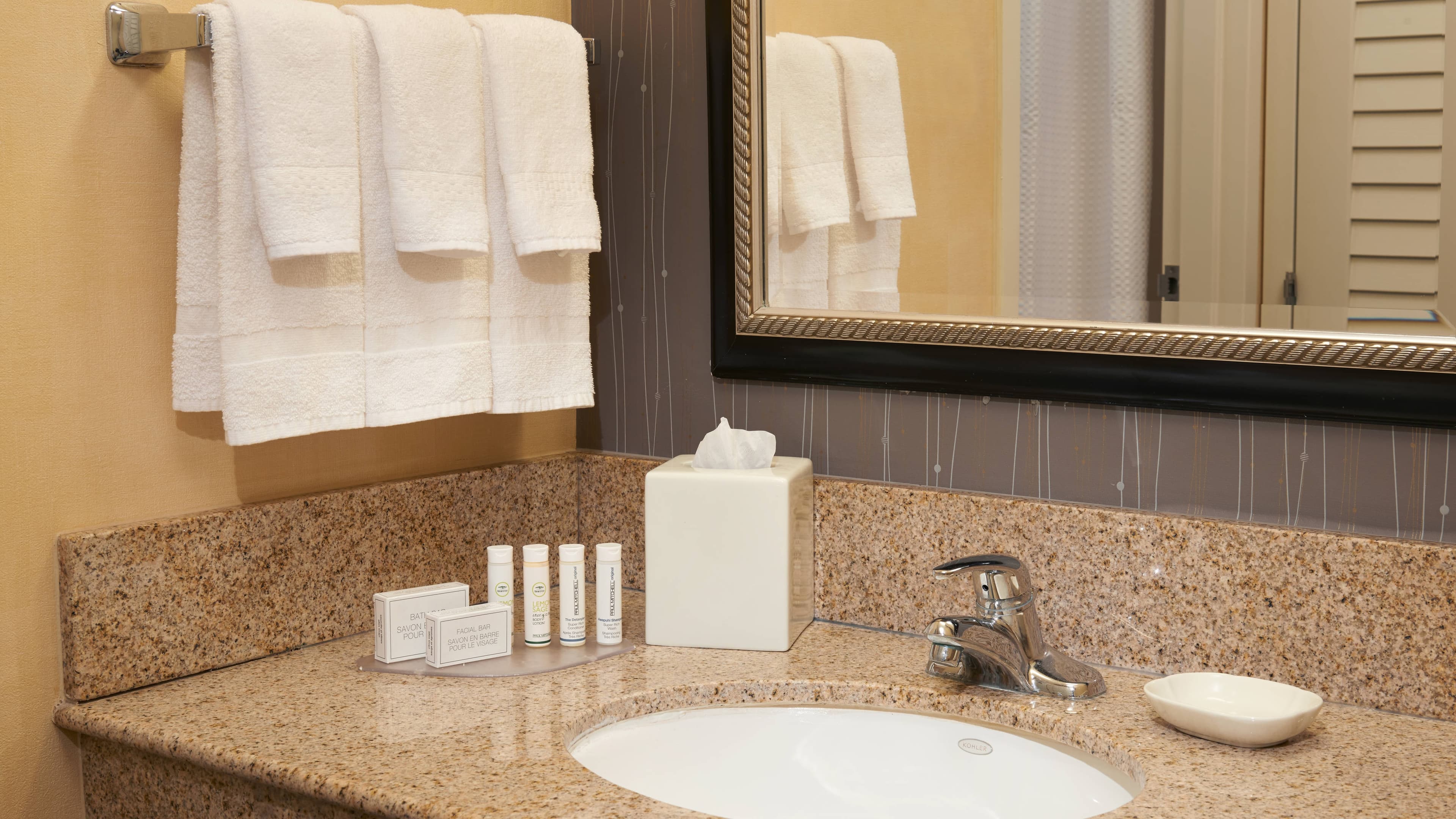 One King Bed - Image 3