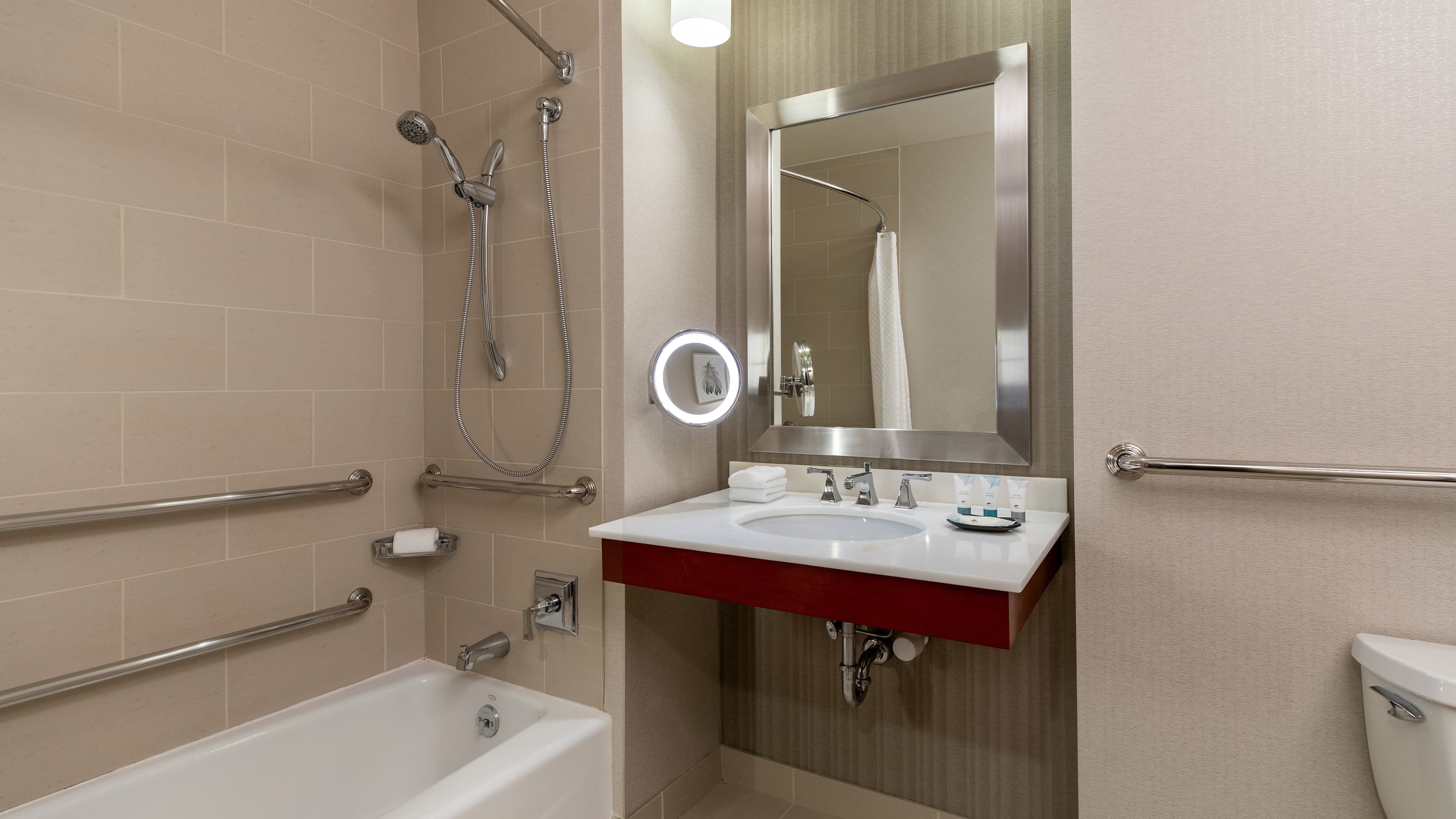 Traditional King - Image 9