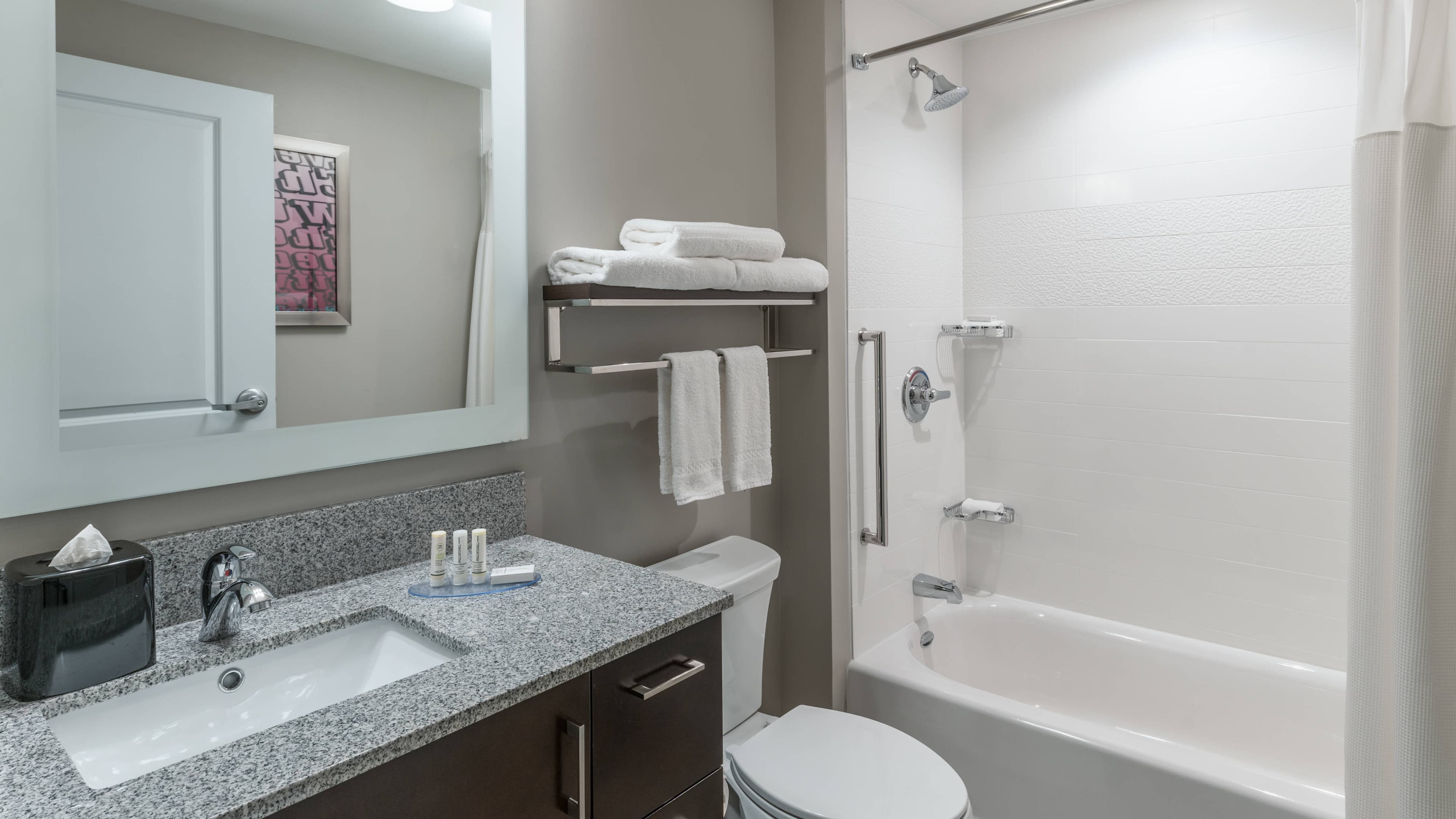 Executive Studio - Image 5