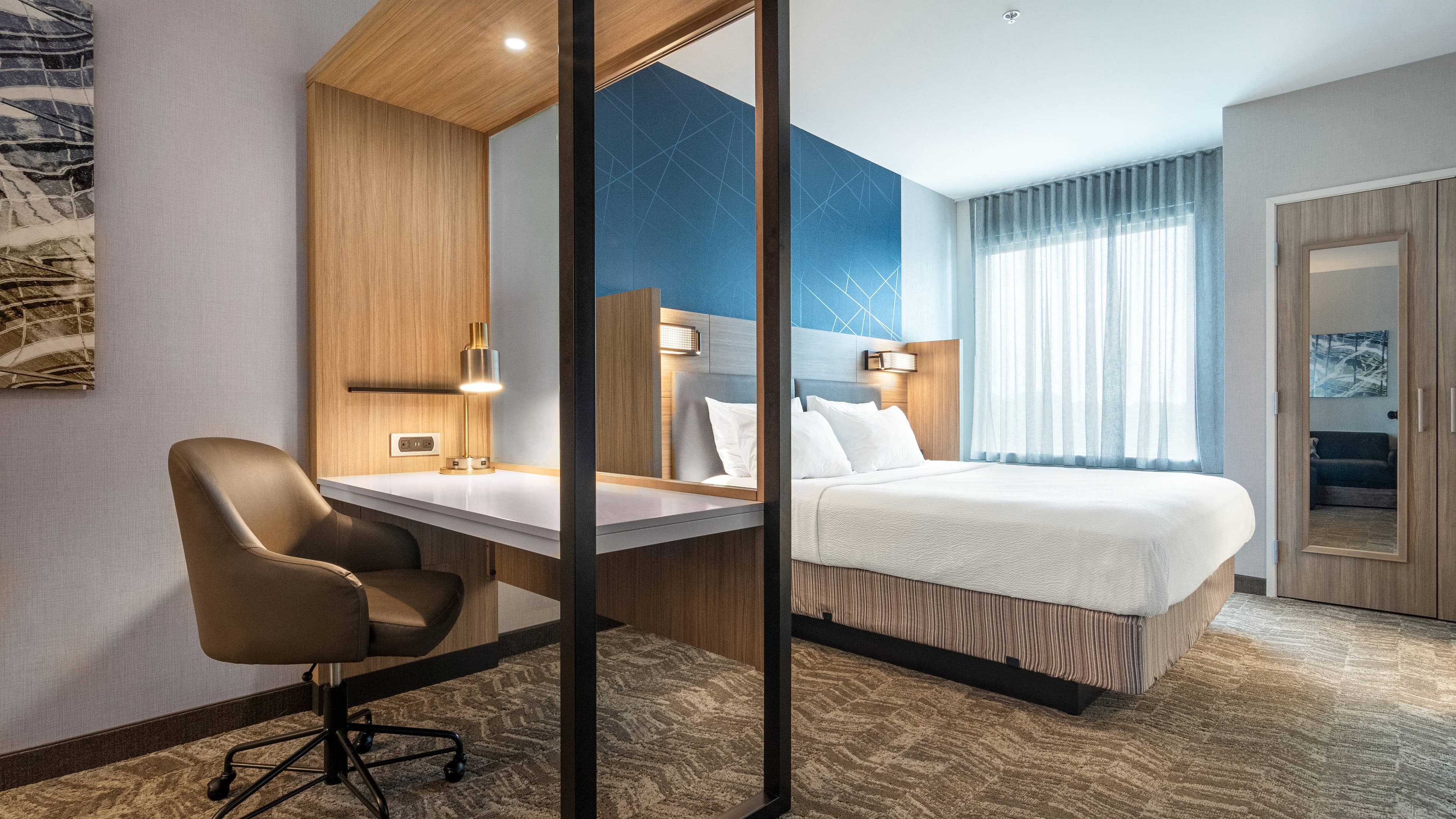 Studio Suite - Image 25