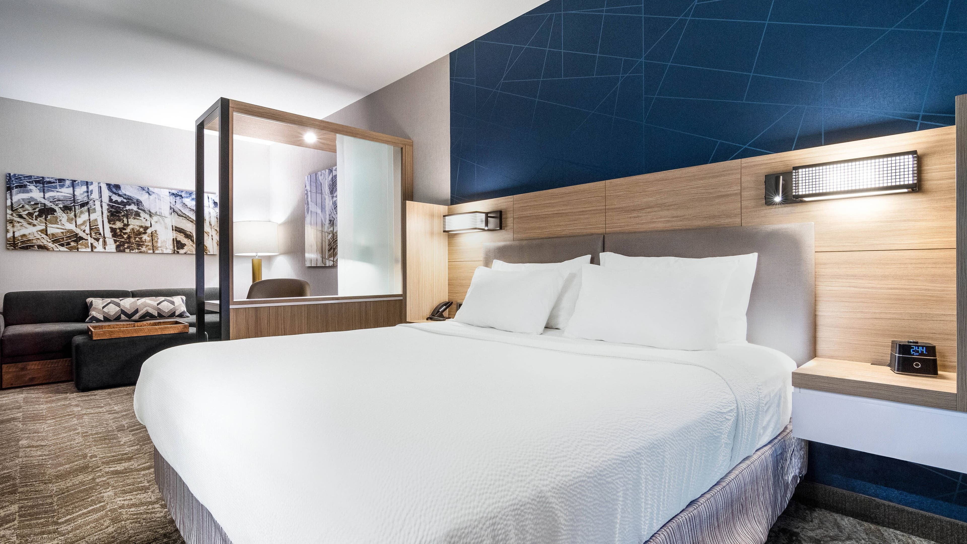 Studio Suite - Image 1