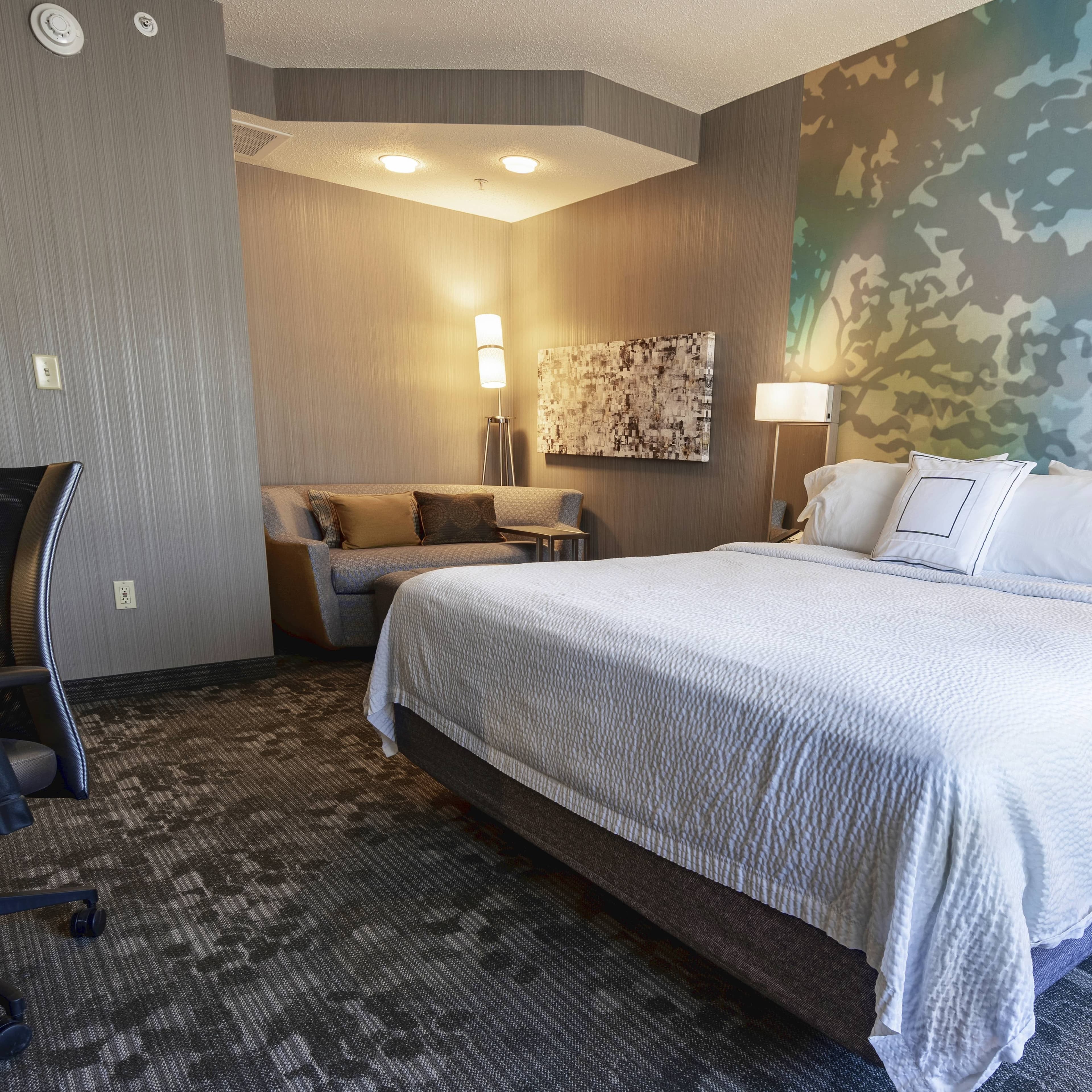 Courtyard Cleveland Willoughby