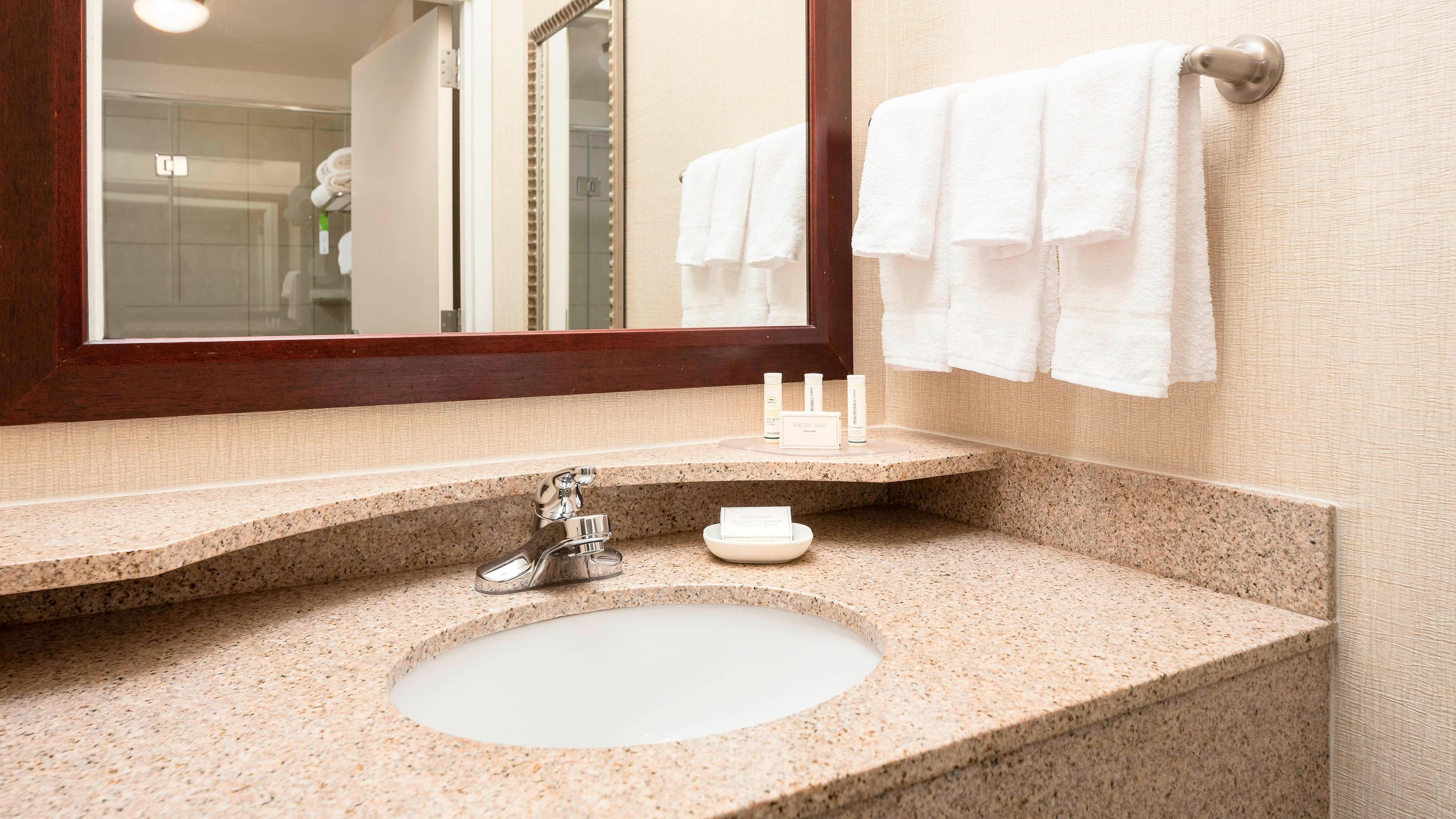 Larger Studio - Image 8