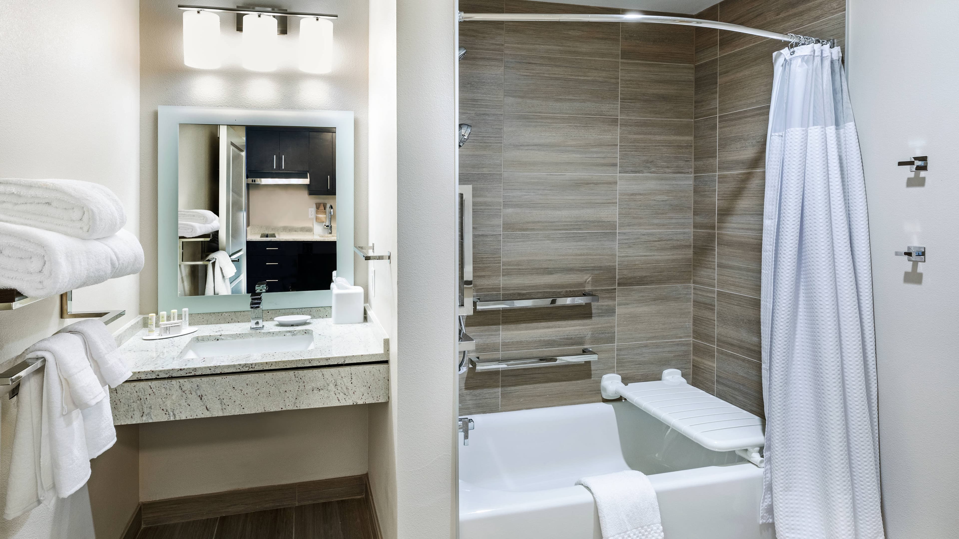 Studio Suite - Image 6