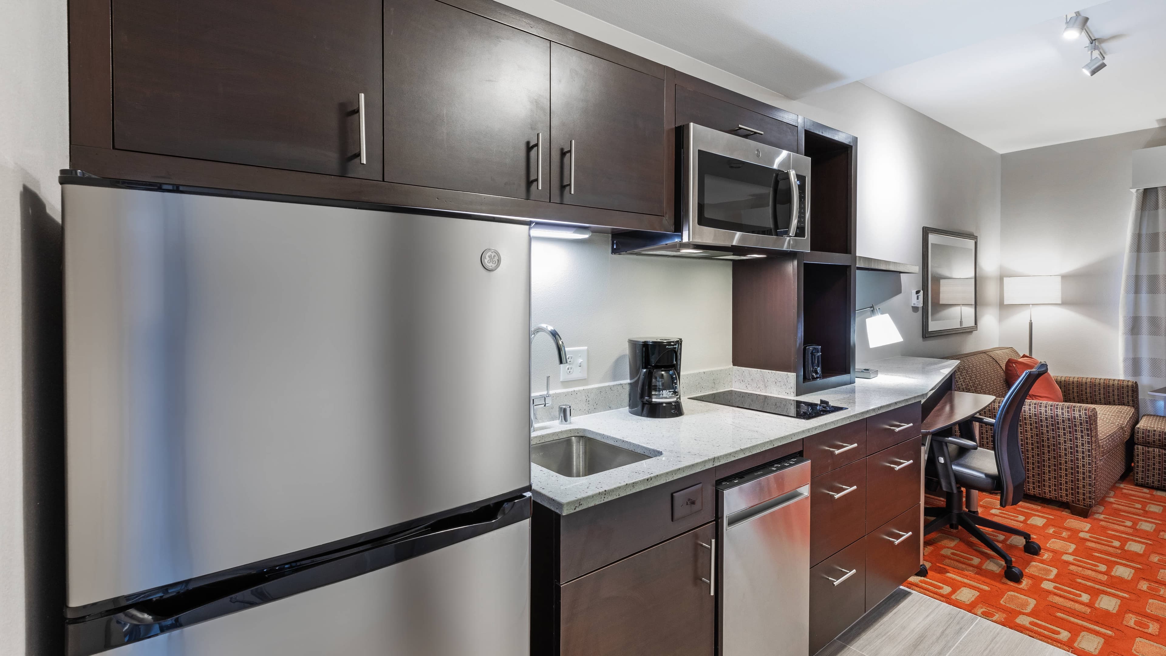 Studio Suite - Image 4