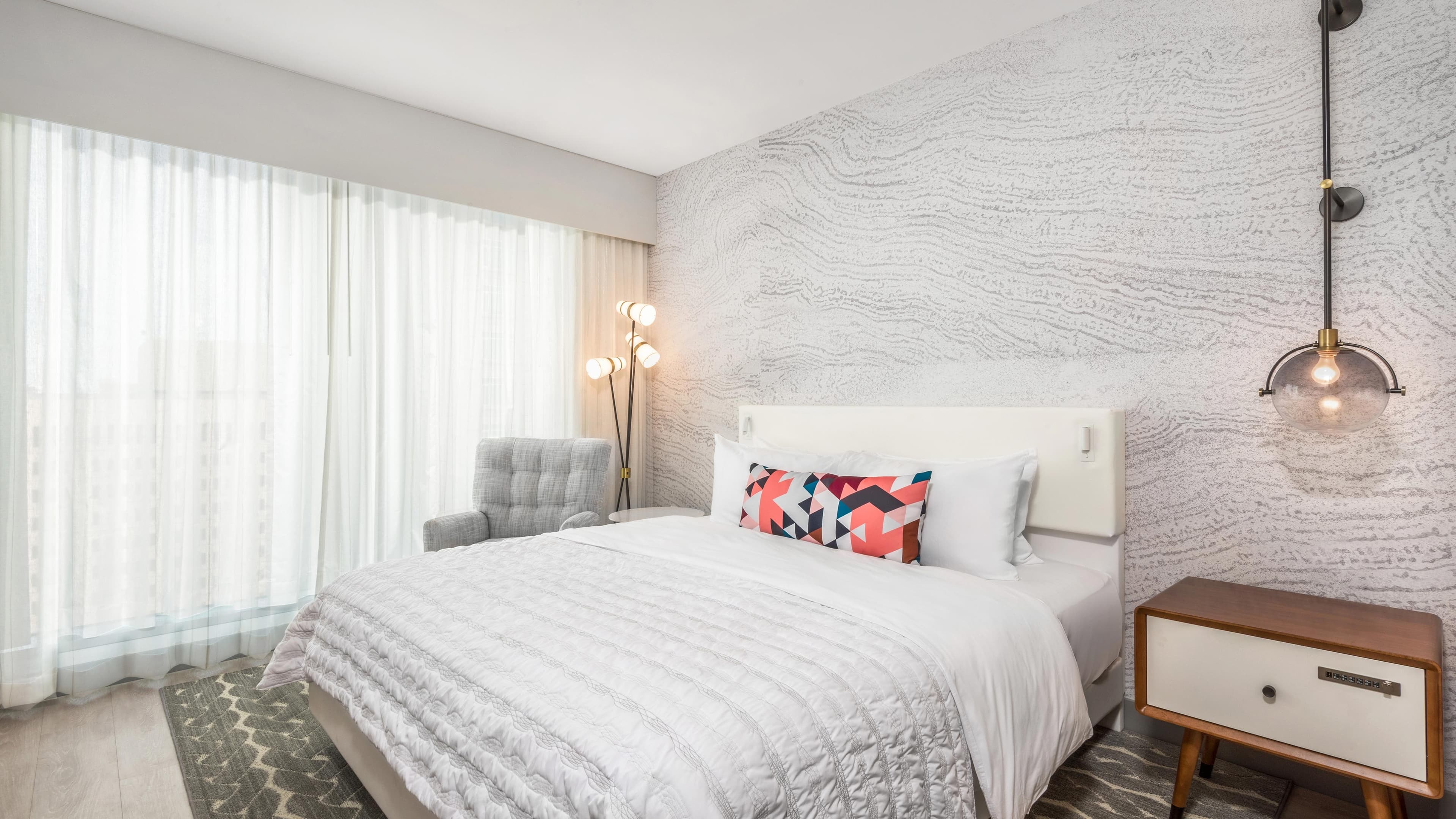 Classic King - Image 2