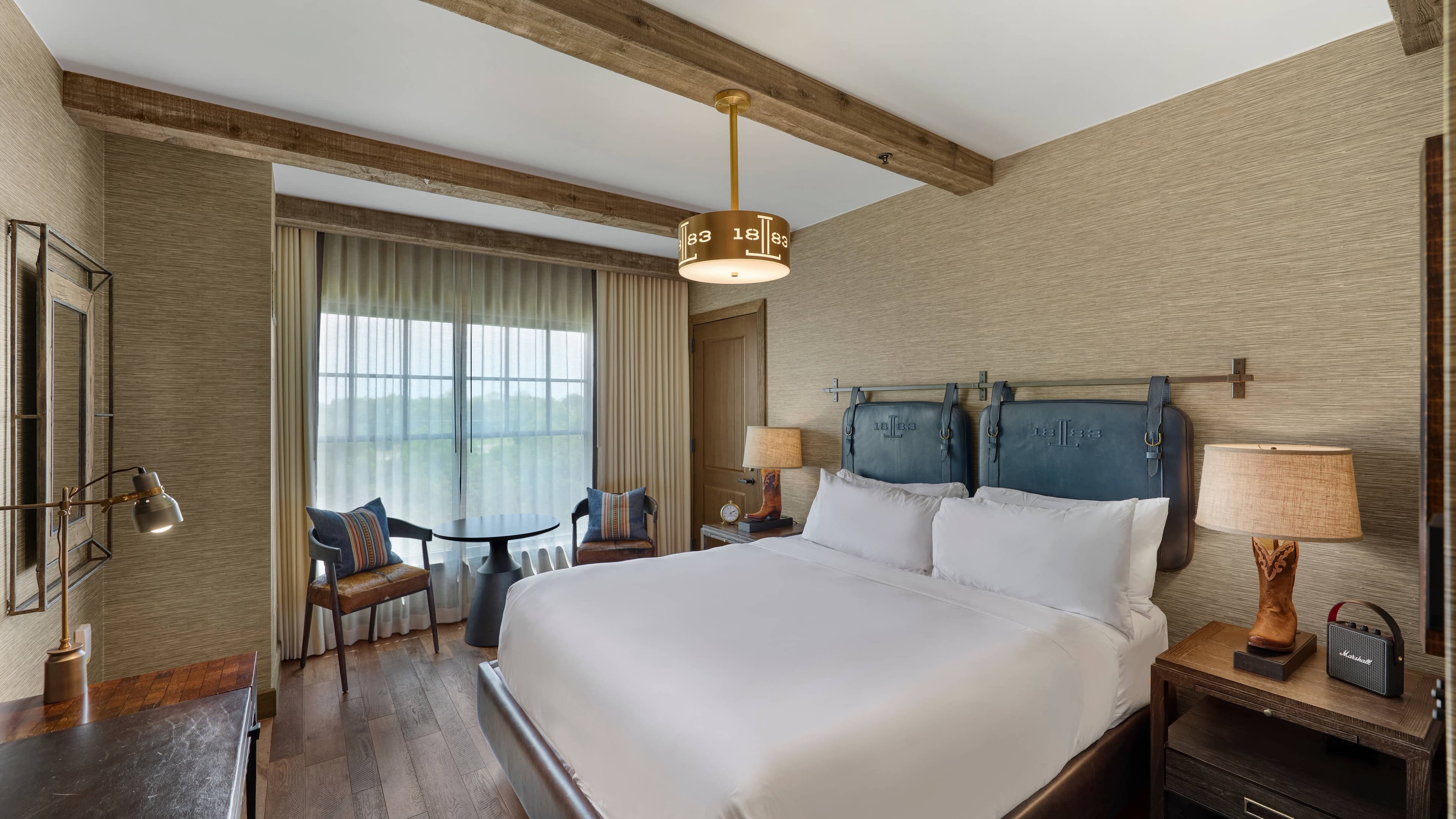 Deluxe Guest room - Image 4