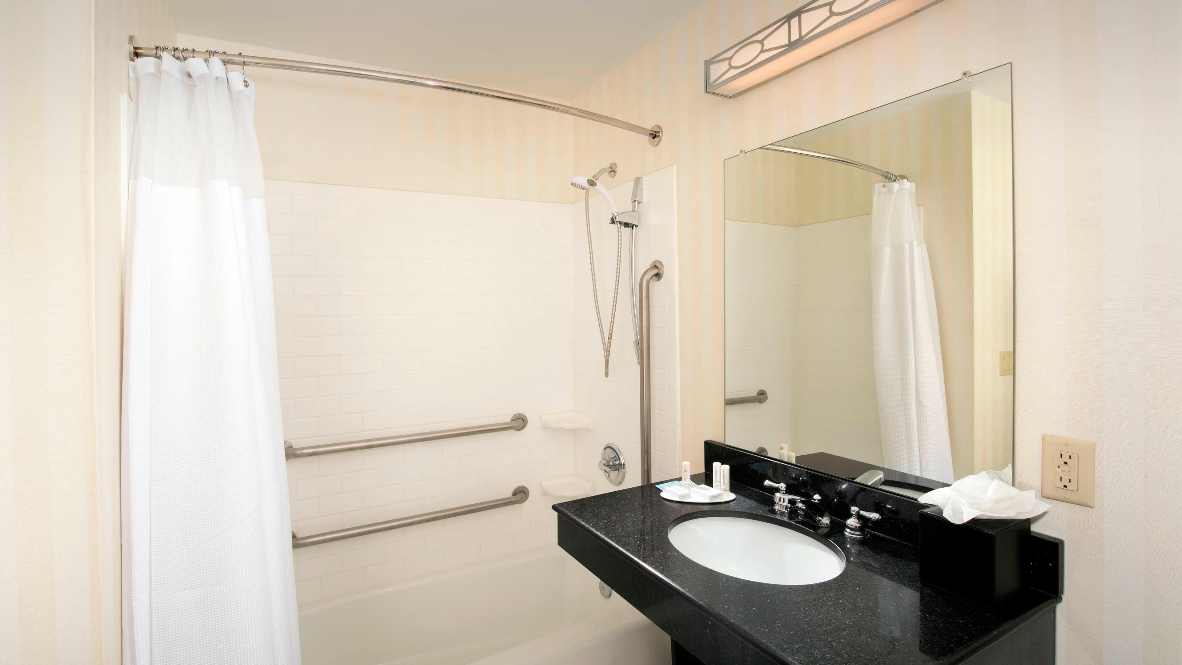 2 Double Beds - Image 5