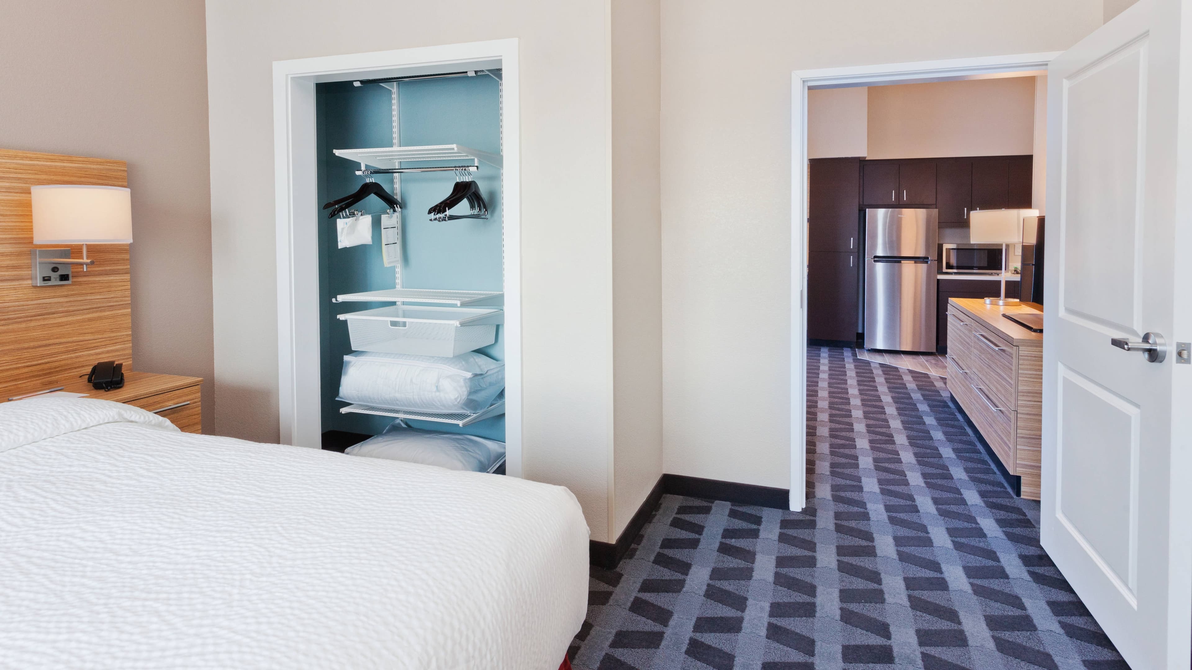 1 Bedroom Suite - Image 4