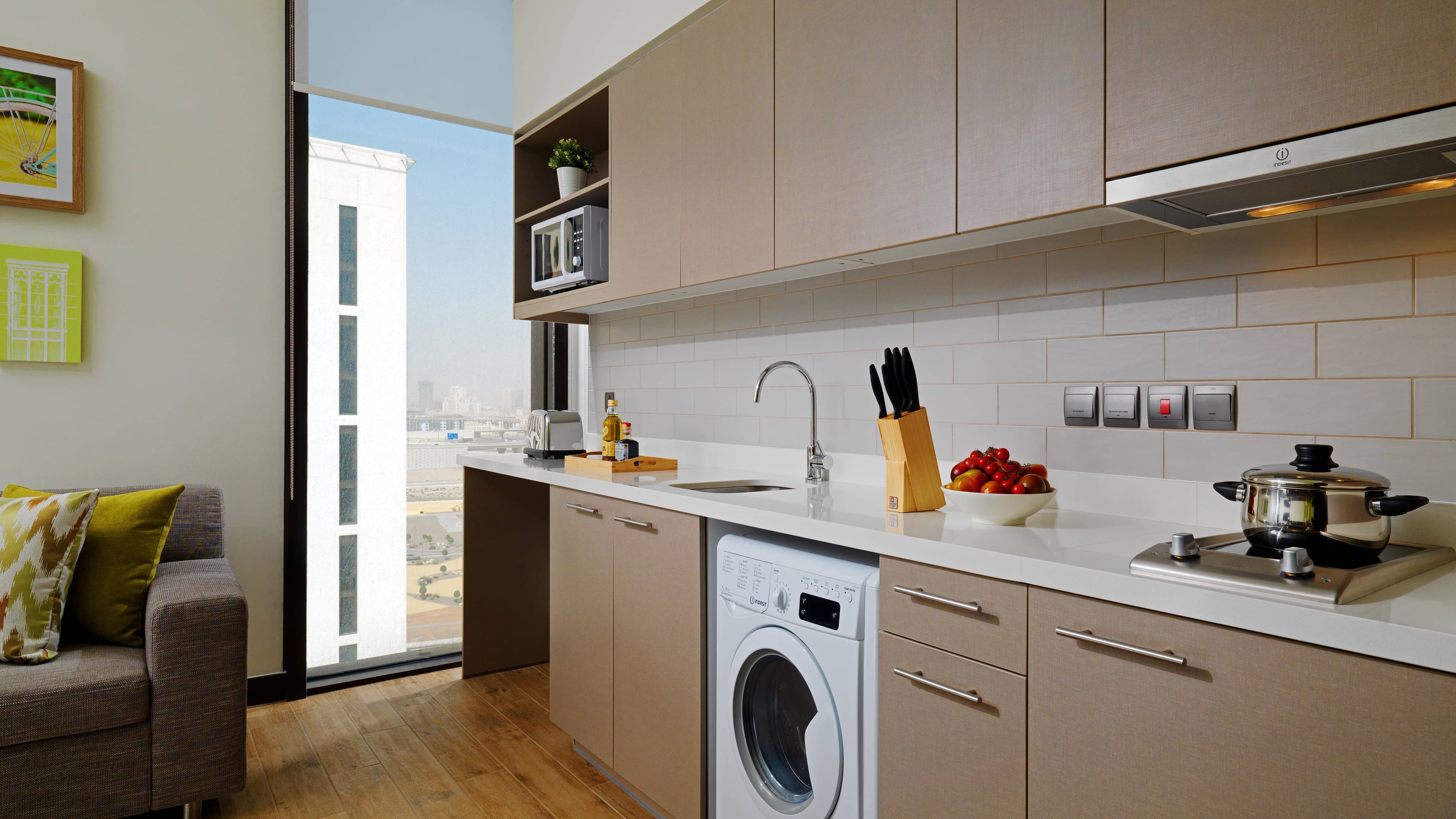 Studio Apartment - Image 2