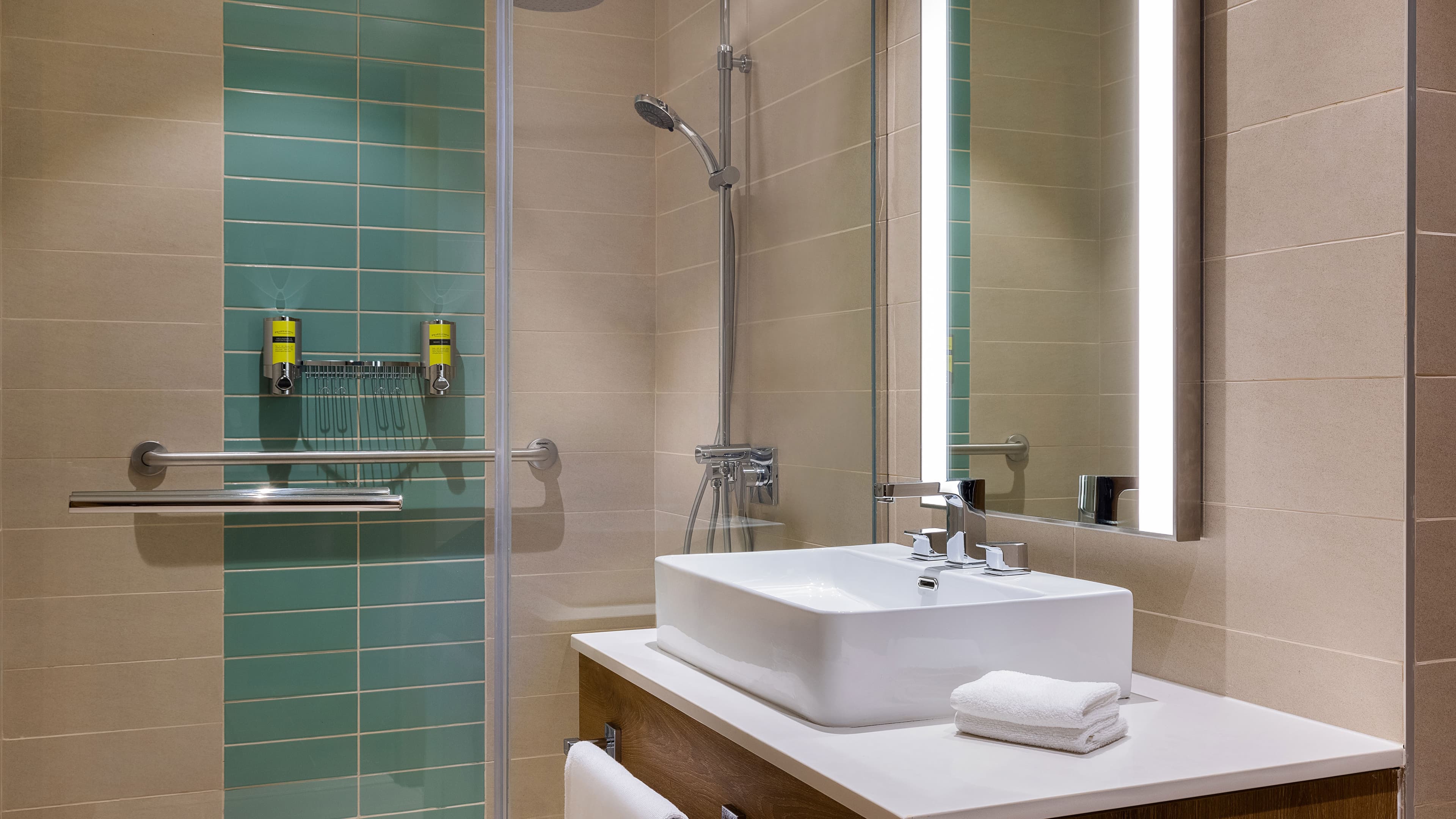 Studio Twin - Image 5