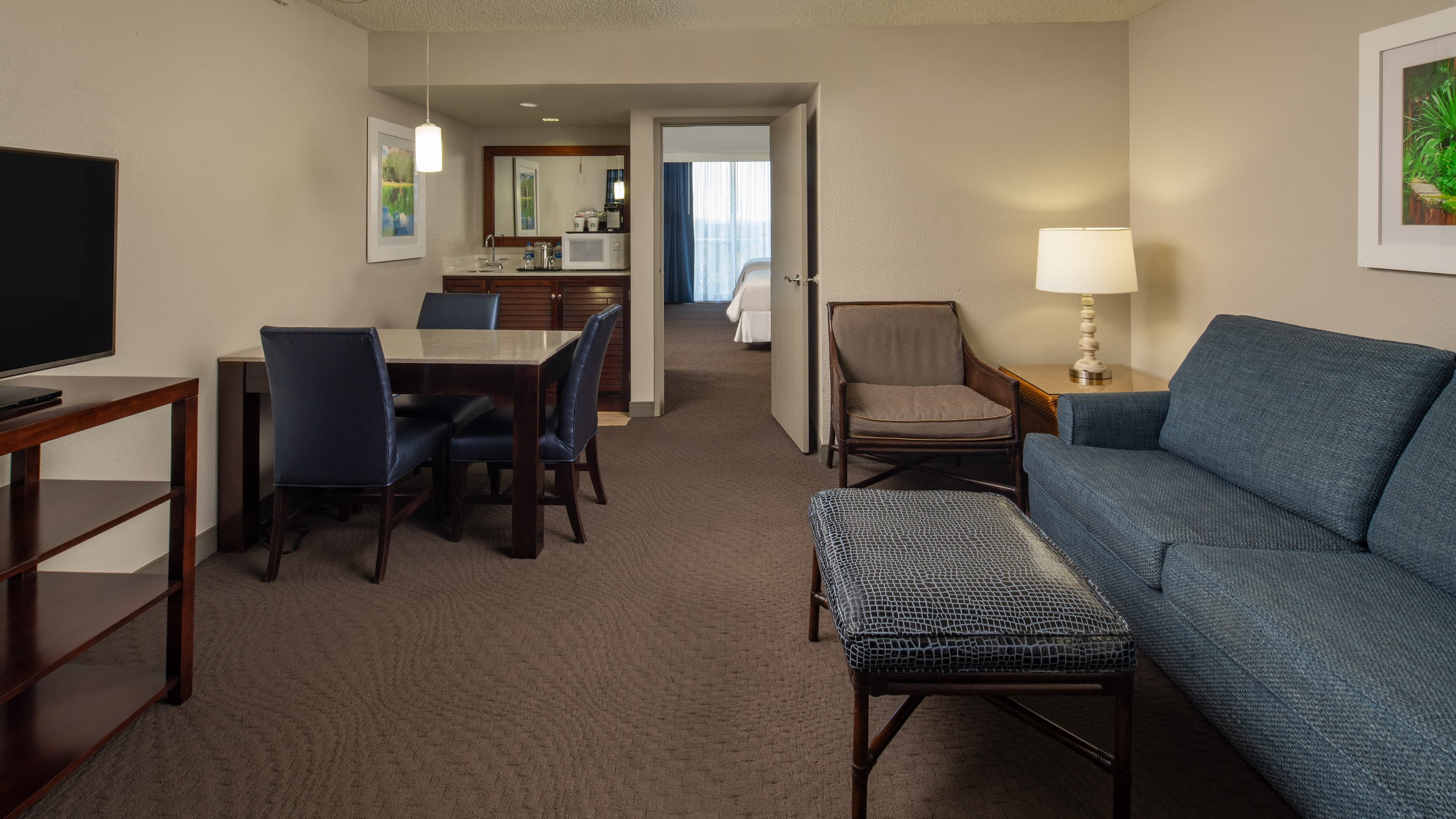 1 Bedroom Suite - Image 1