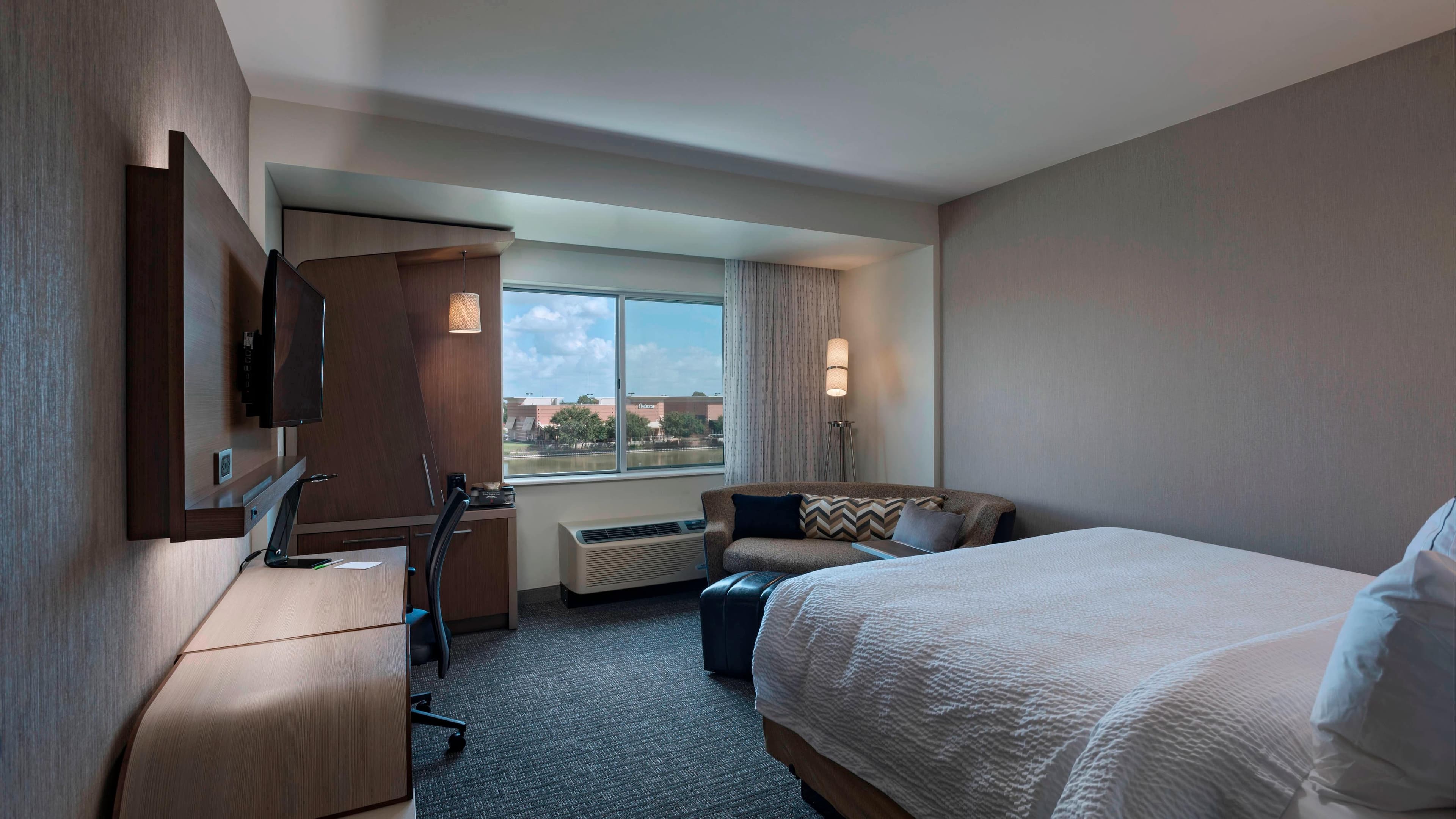 Standard King - Image 2