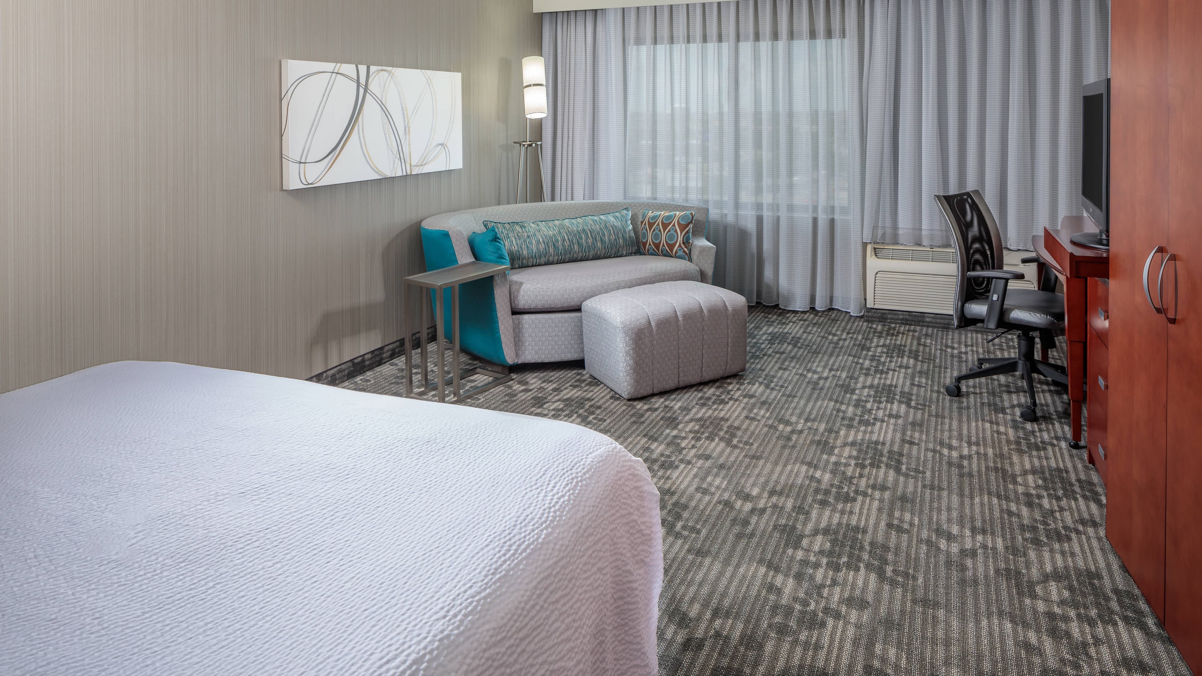 King Guest Room - Image 1