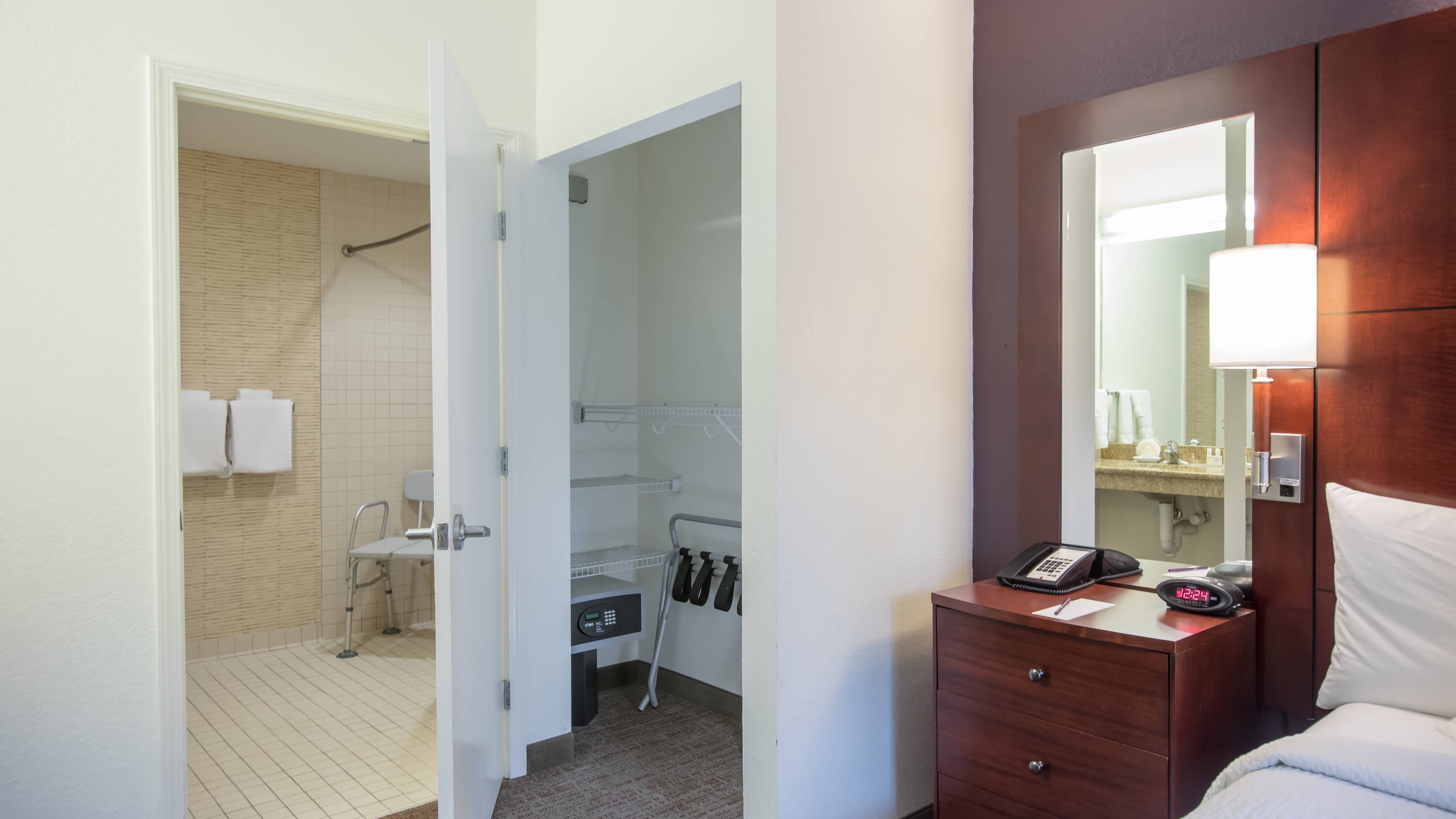 1 Bedroom Suite - Image 5