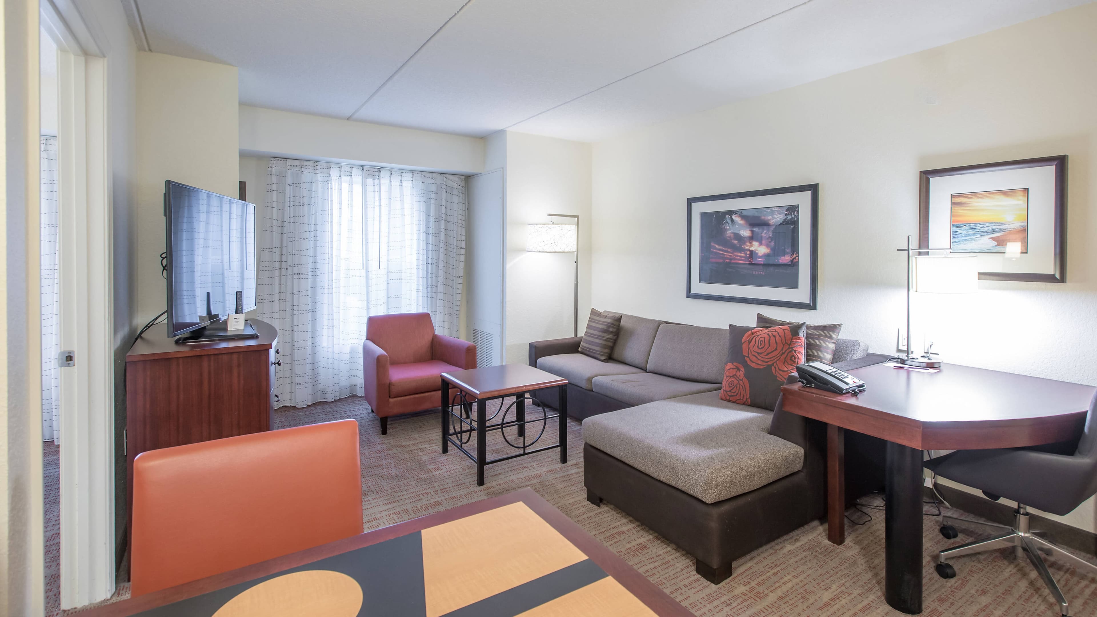 1 Bedroom Suite - Image 1