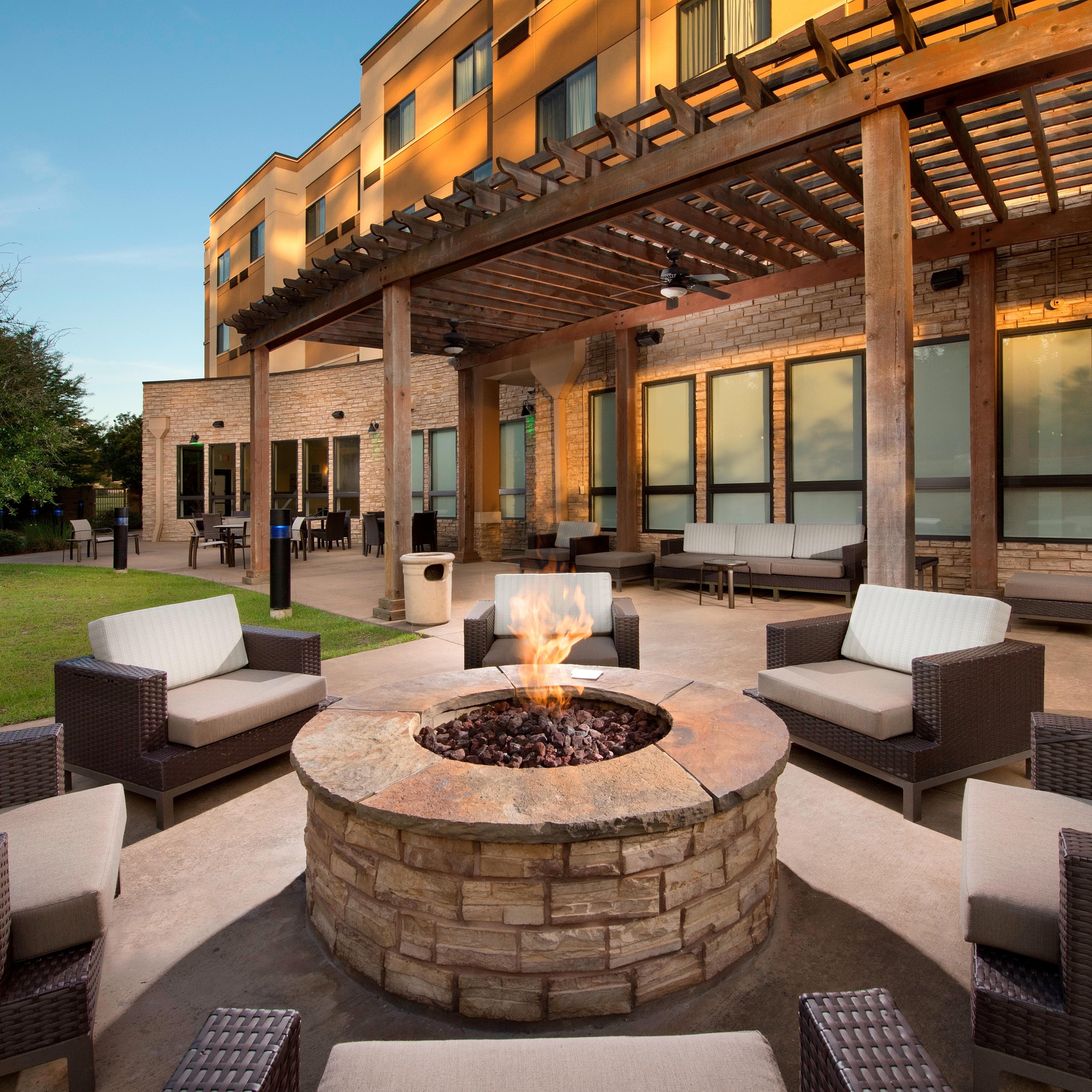 Courtyard Lufkin