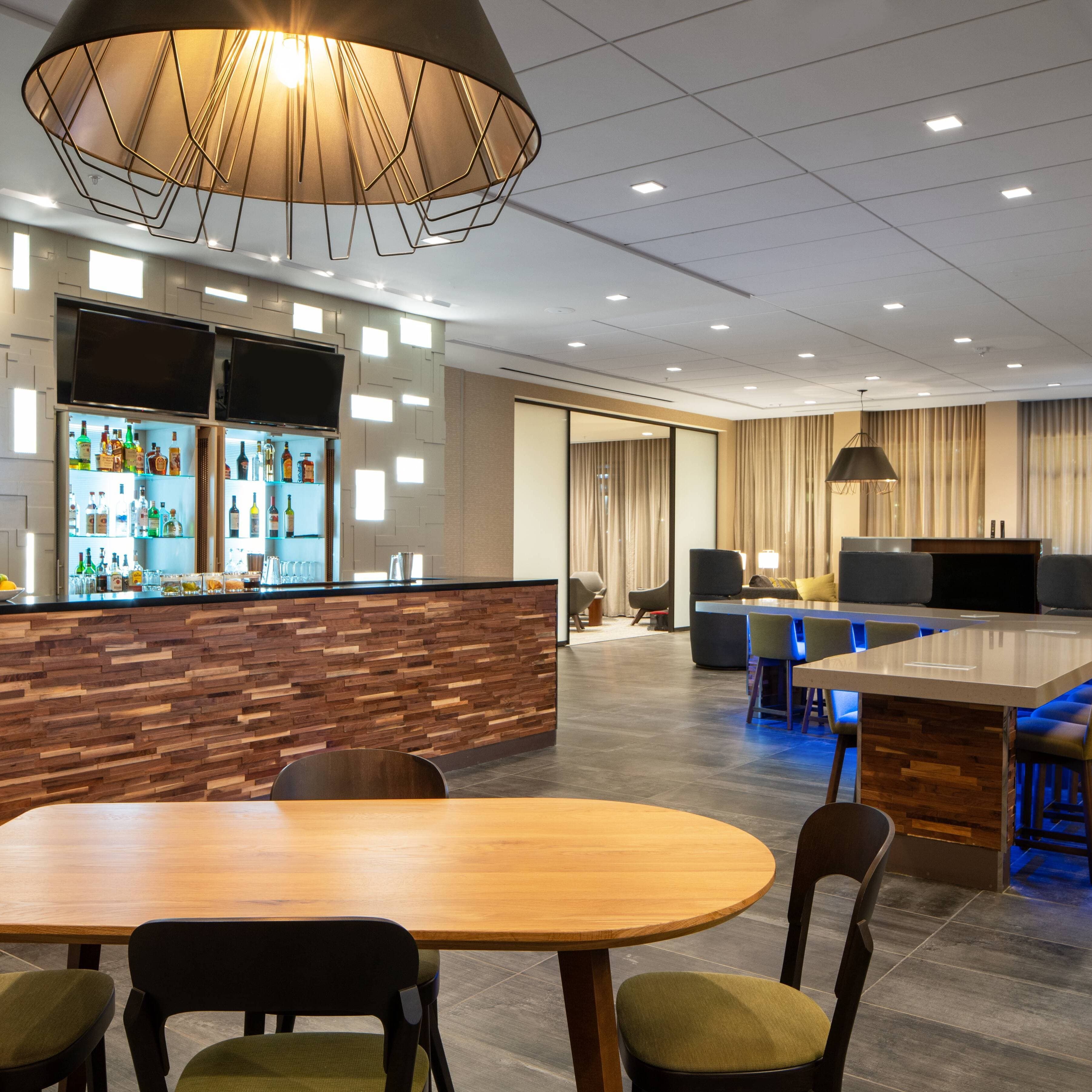 Courtyard Lafayette South