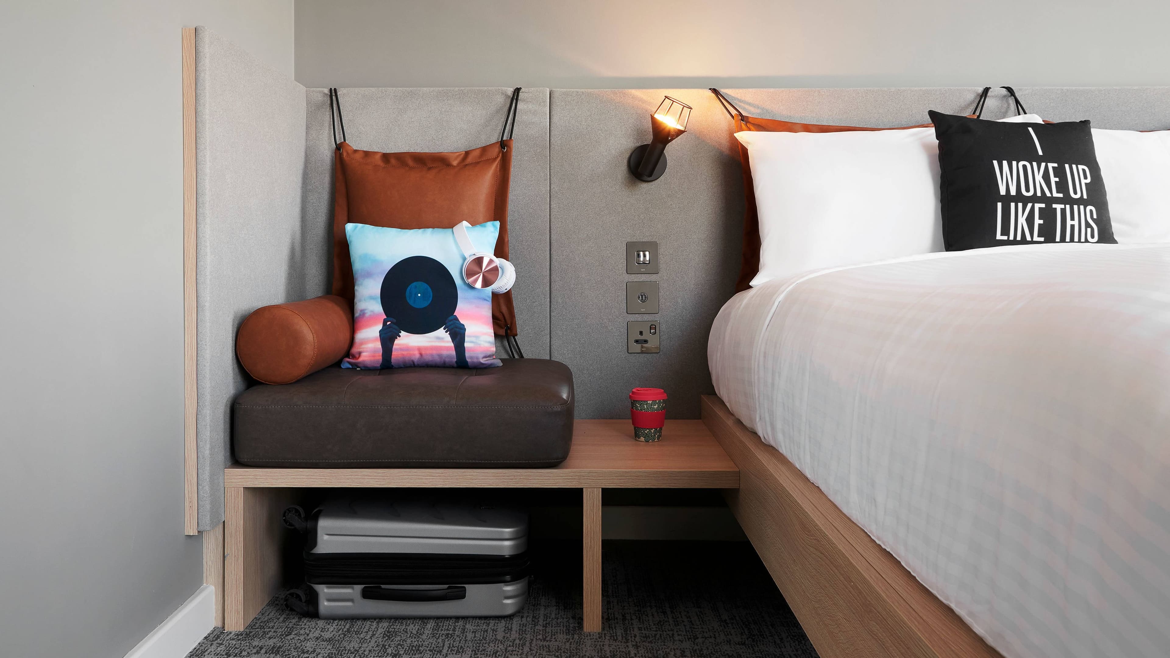 Moxy Sleeper - Image 1