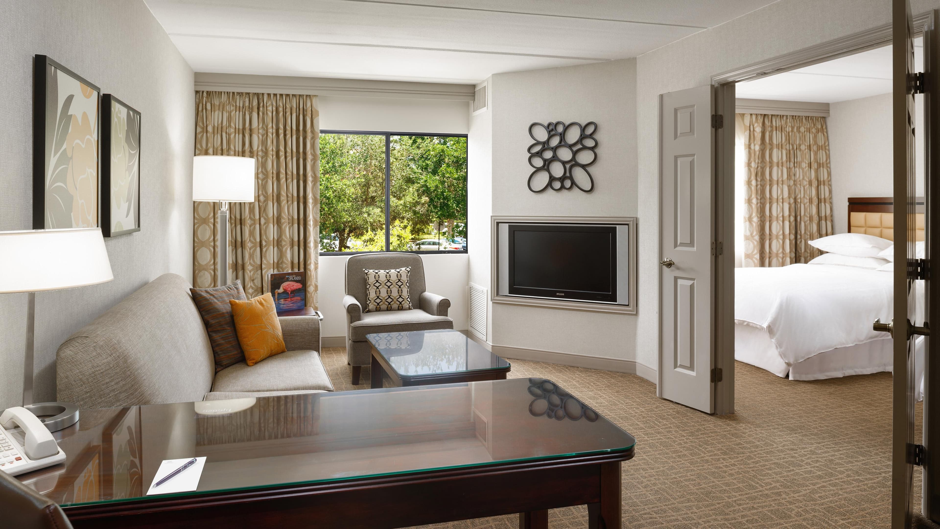 Separate Living area - Image 1