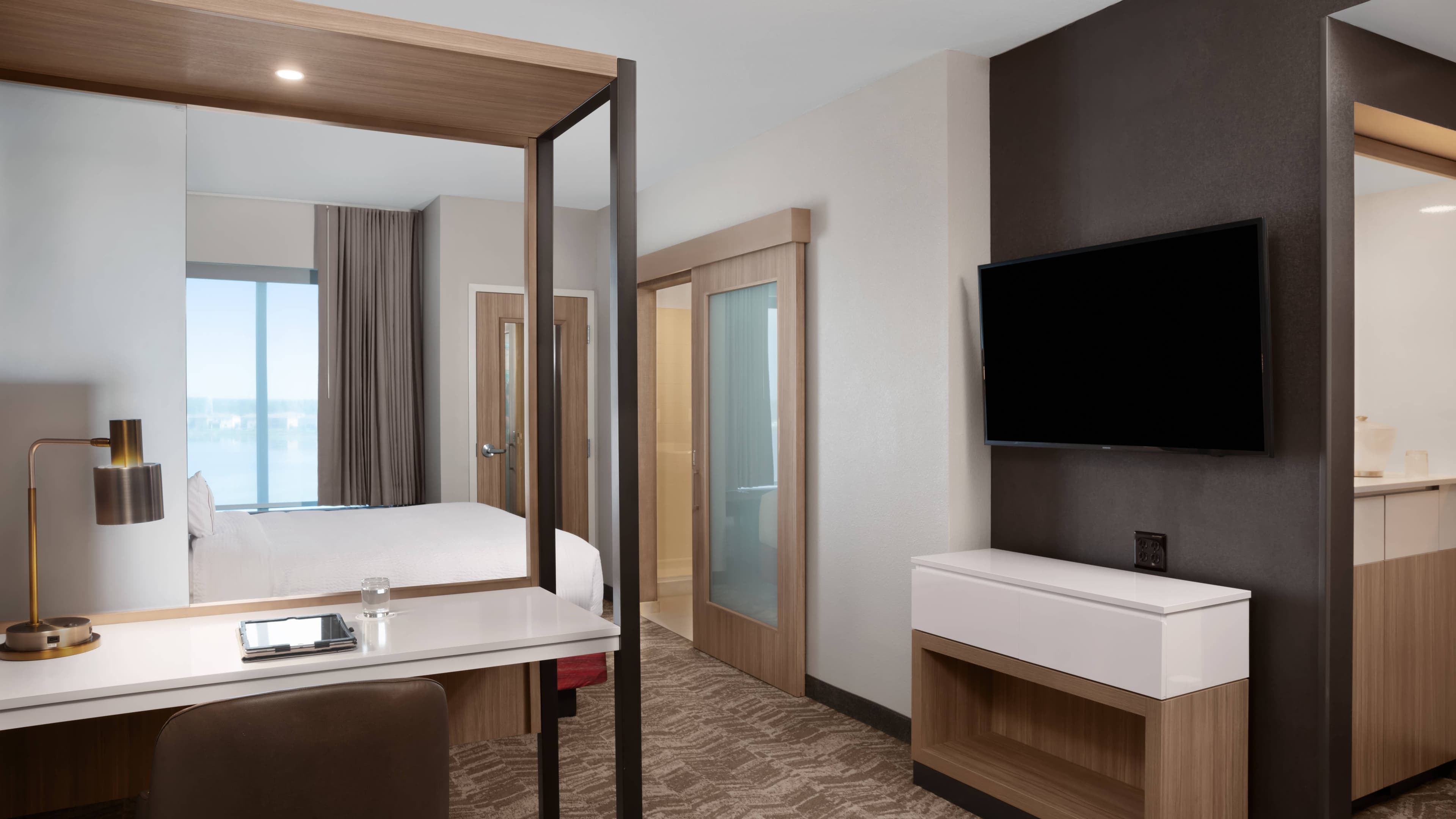 Studio Suite - Image 2