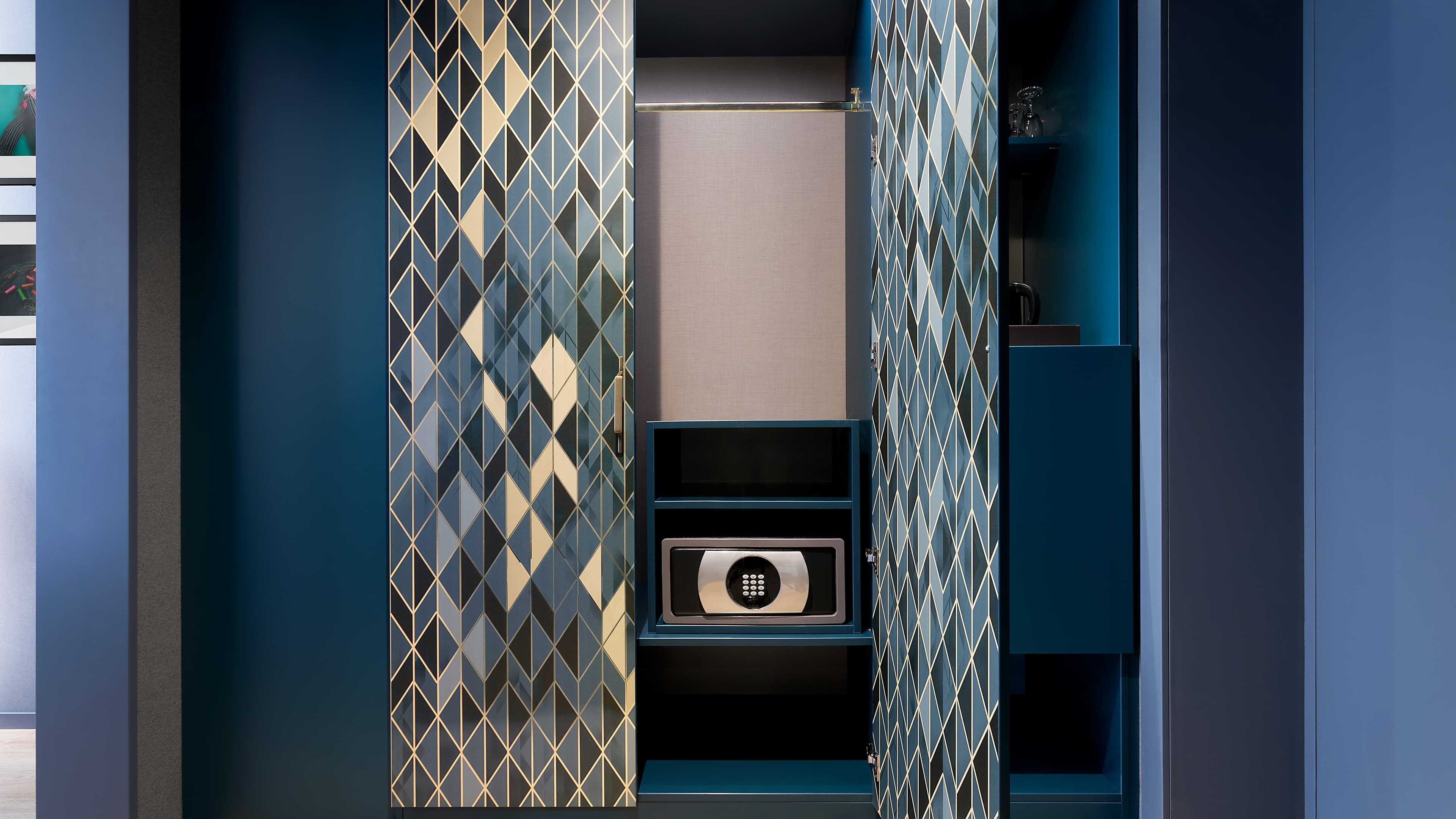 Standard Guest Room - Image 5