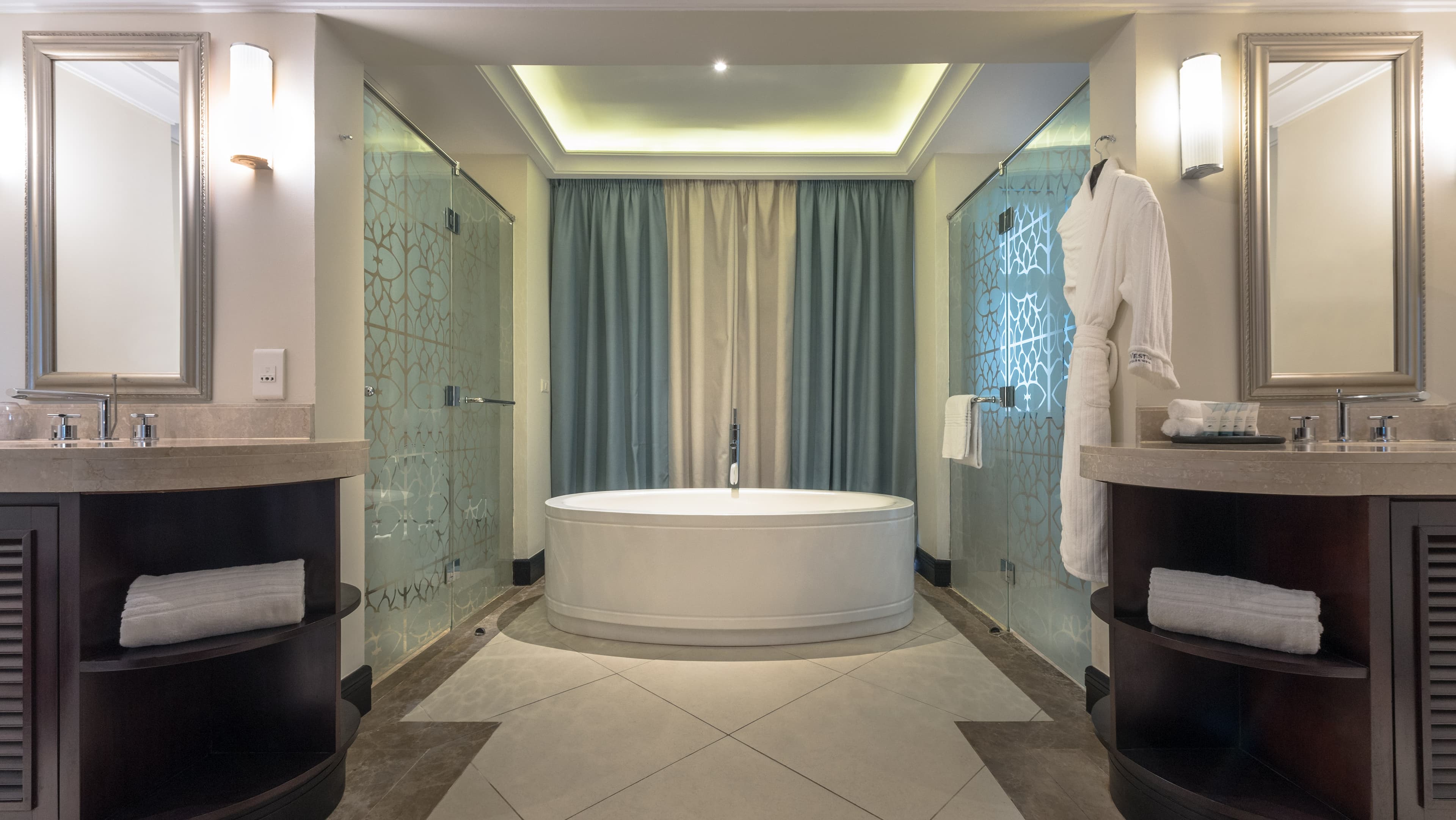 Junior Suite - Image 4