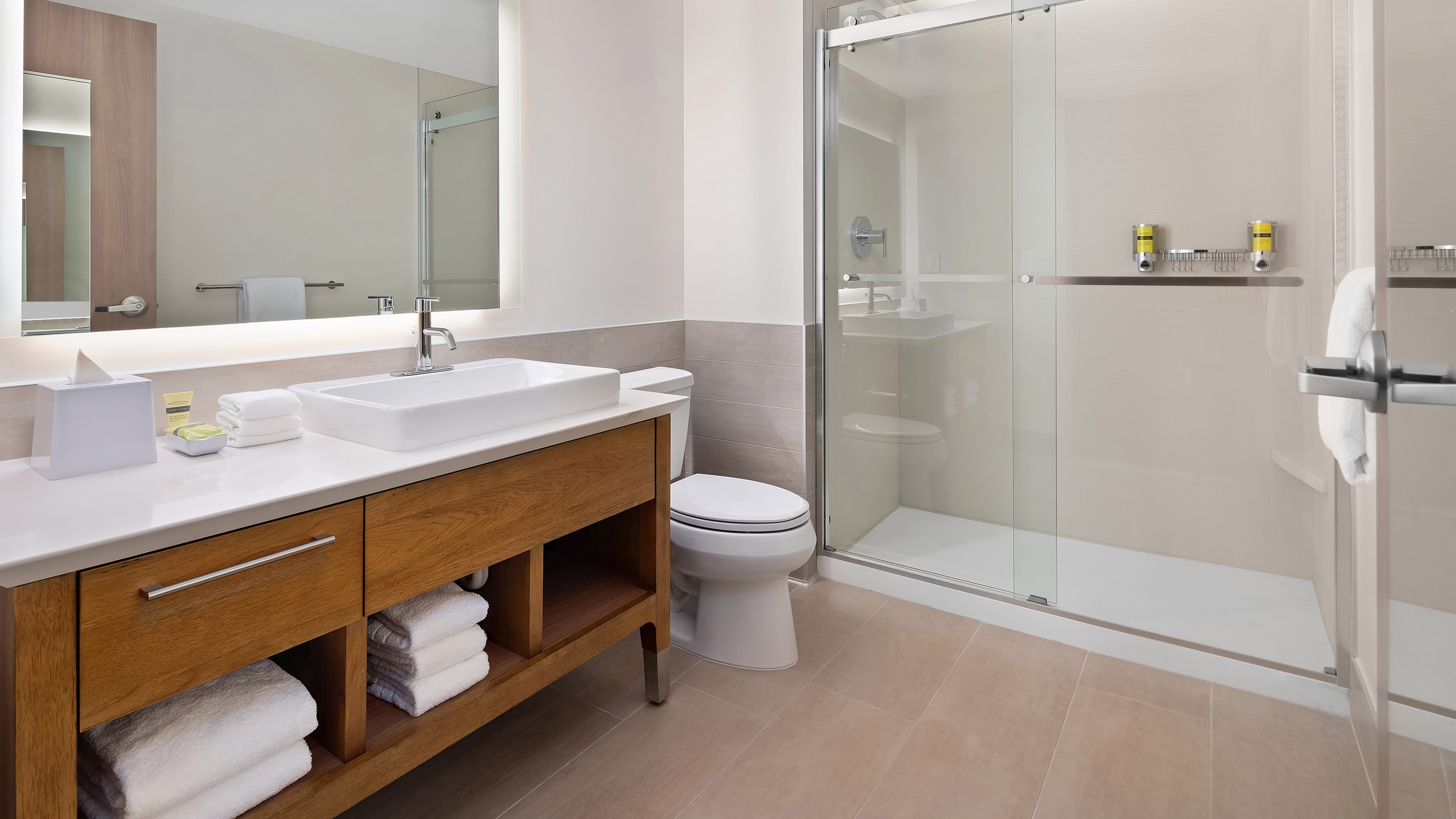 Deluxe Guest room - Image 3