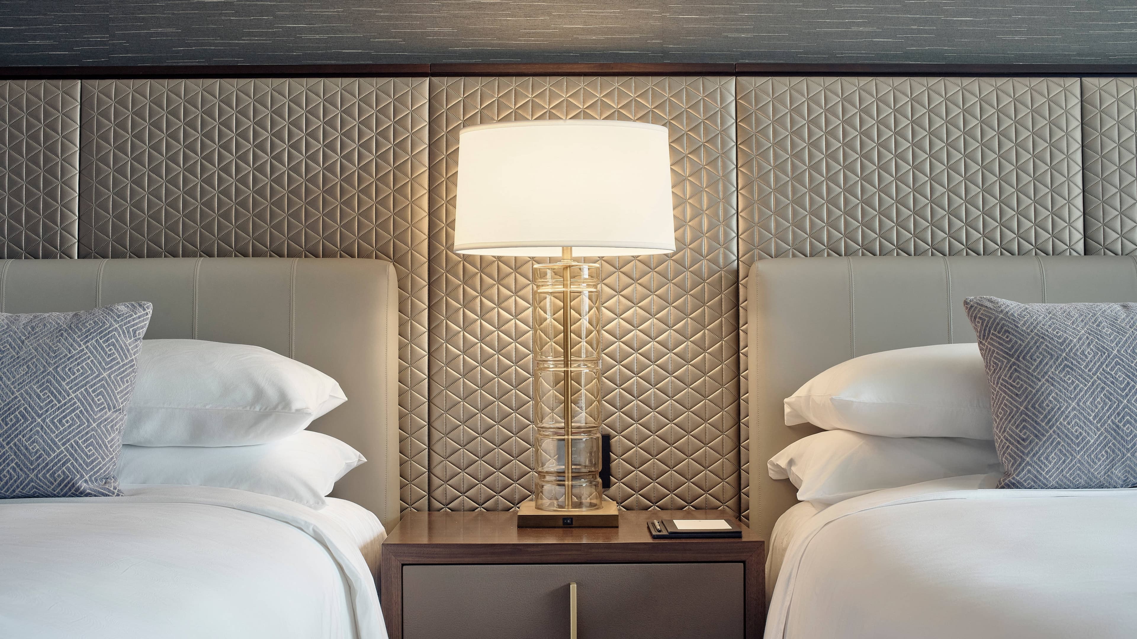 Deluxe Guest room - Image 2