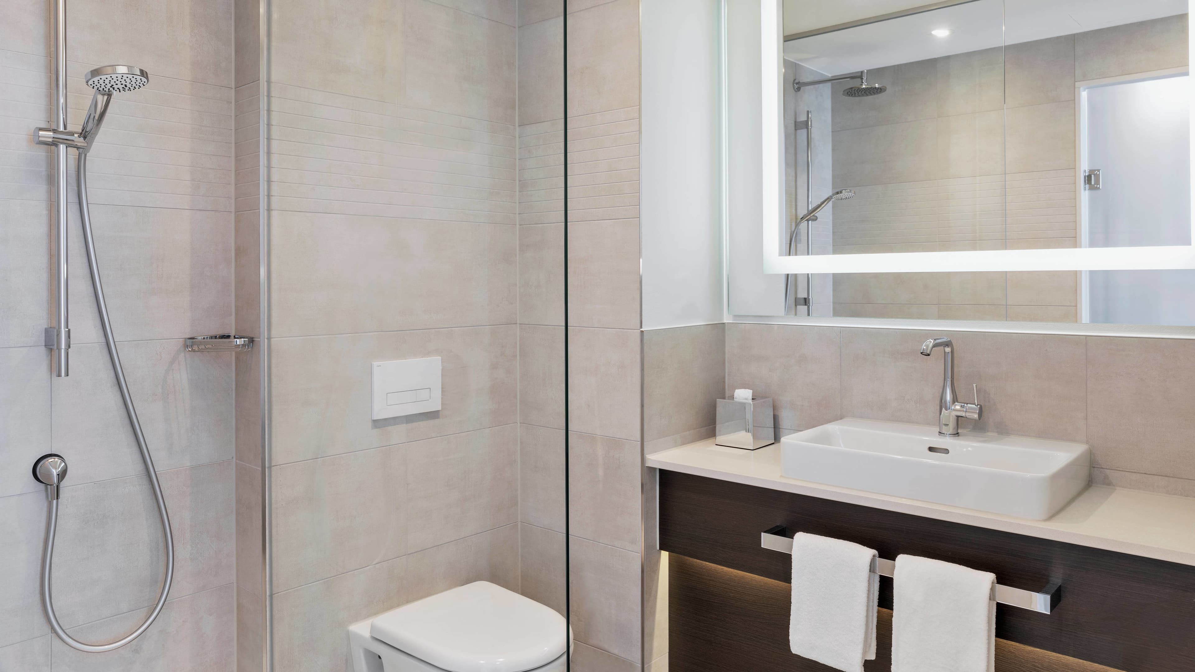 Deluxe Room - Image 5