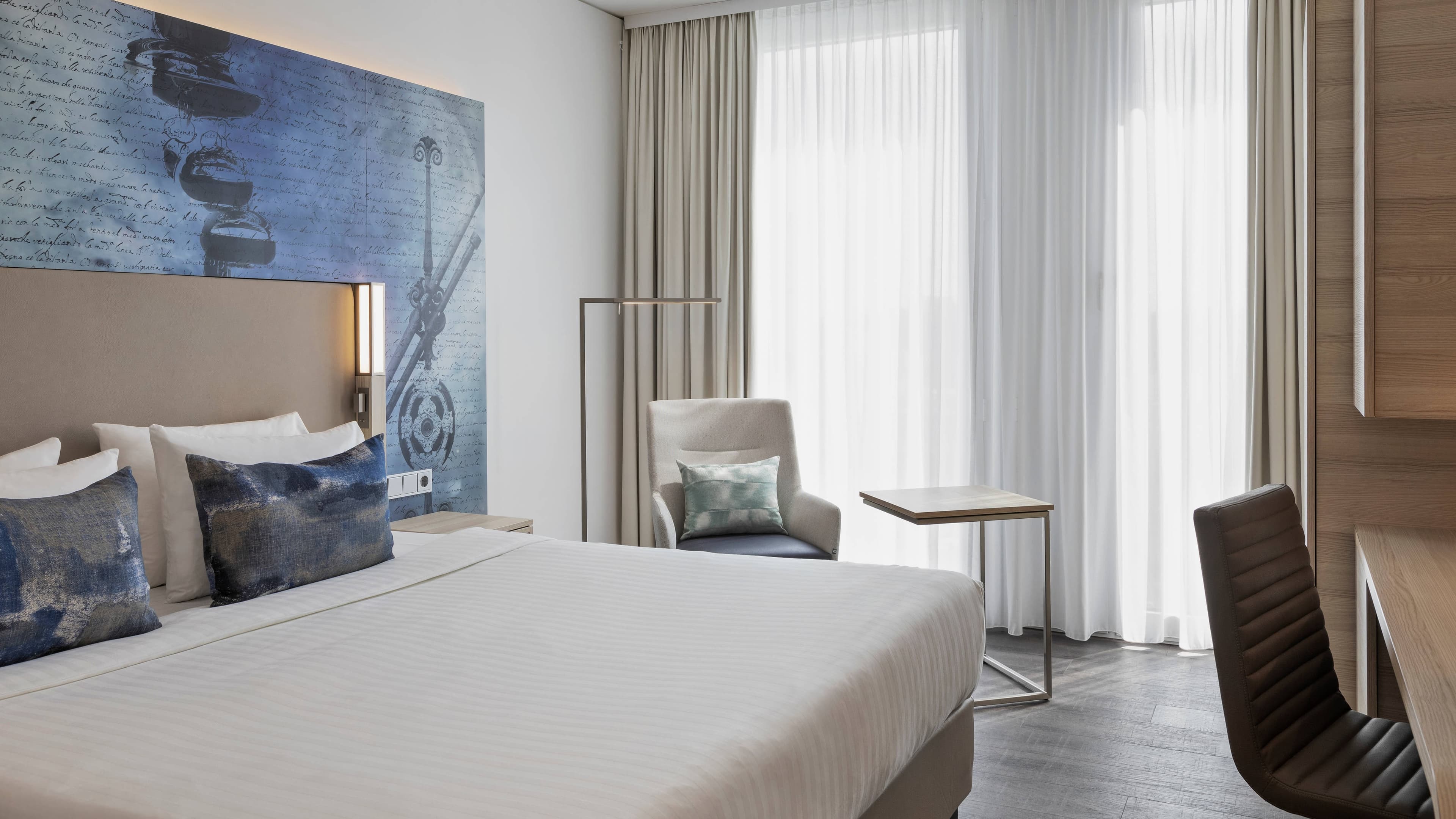 Deluxe Room - Image 1