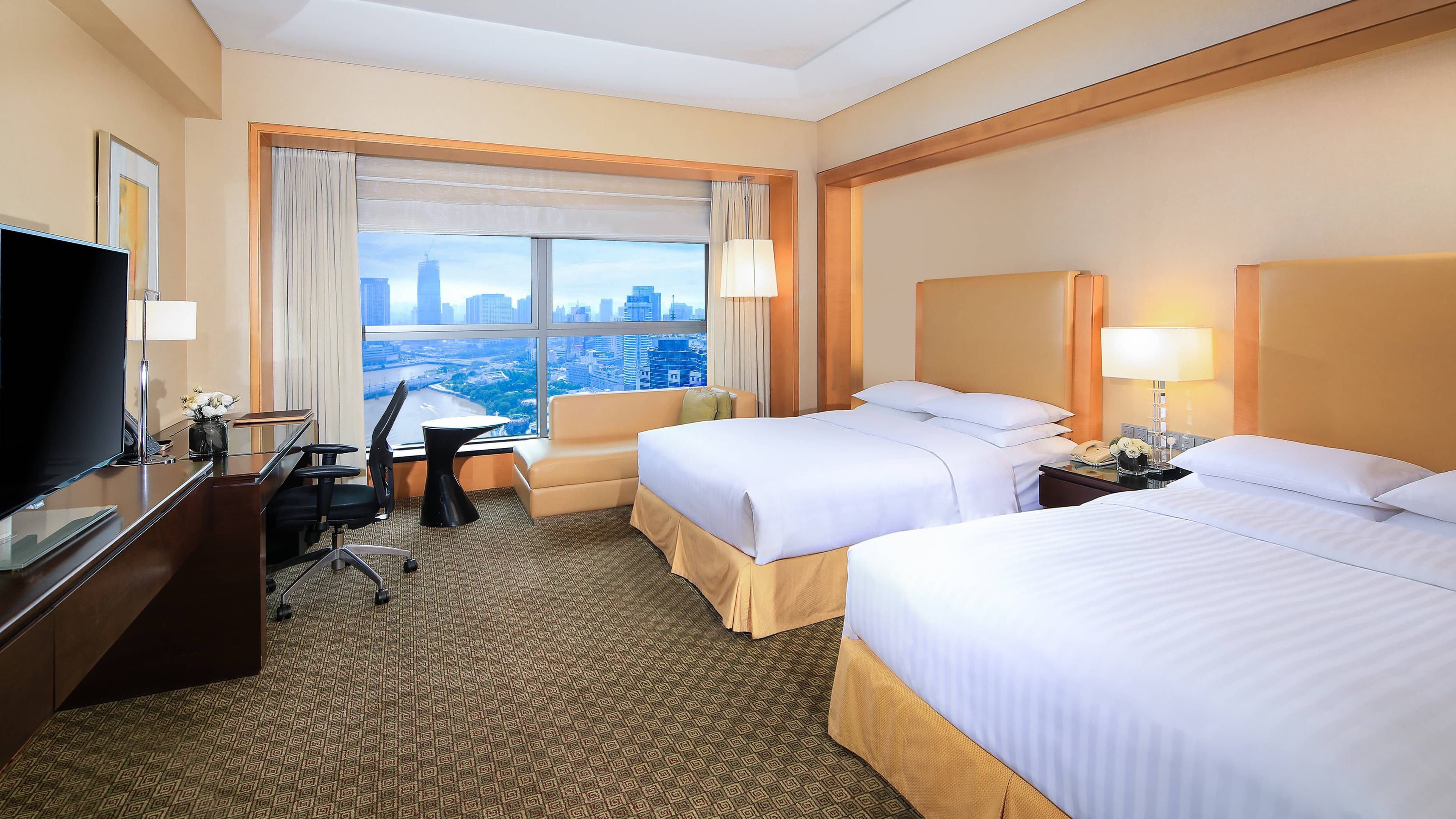 Deluxe Twin Room - Image 2