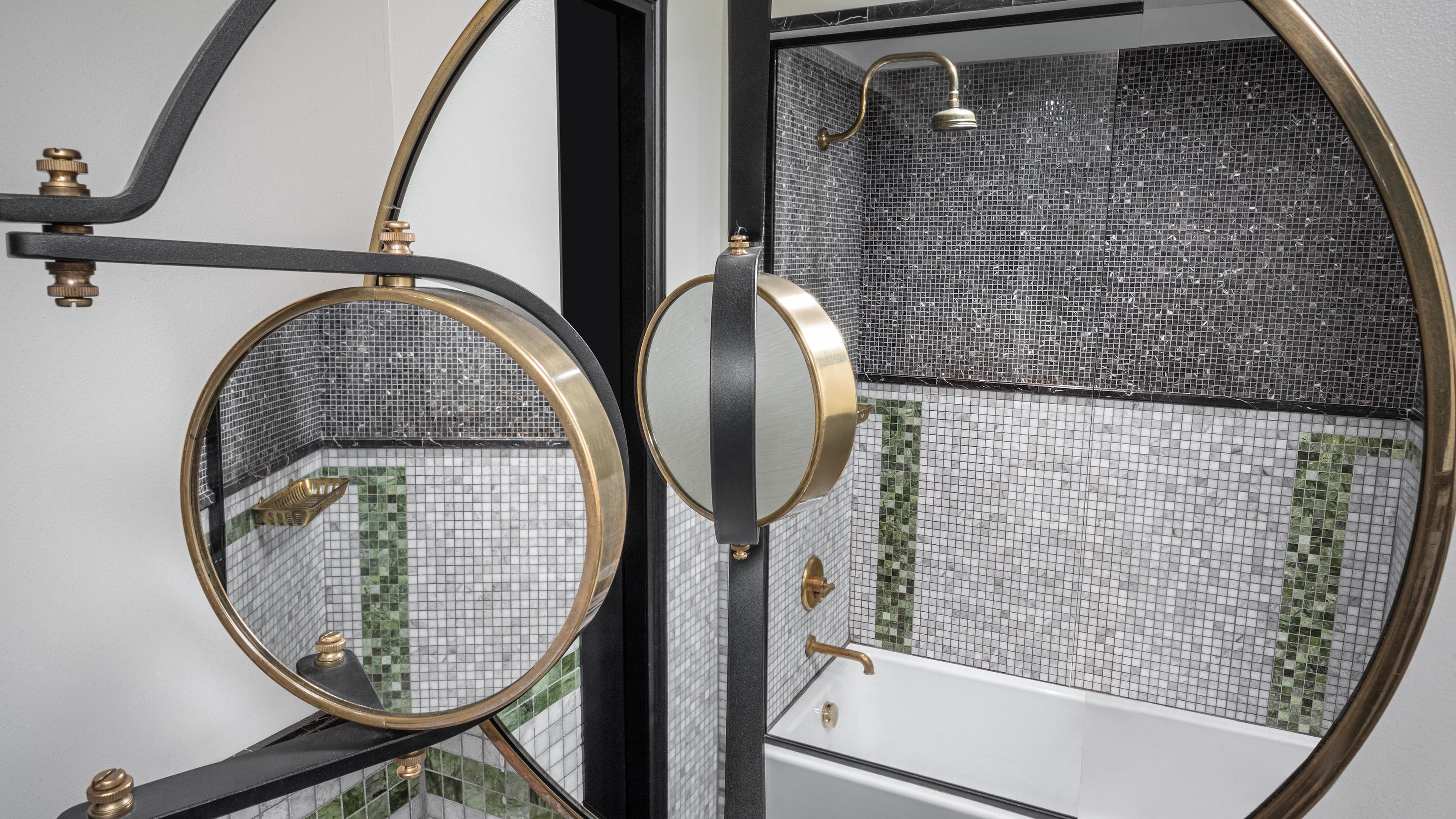 Classic King - Image 4