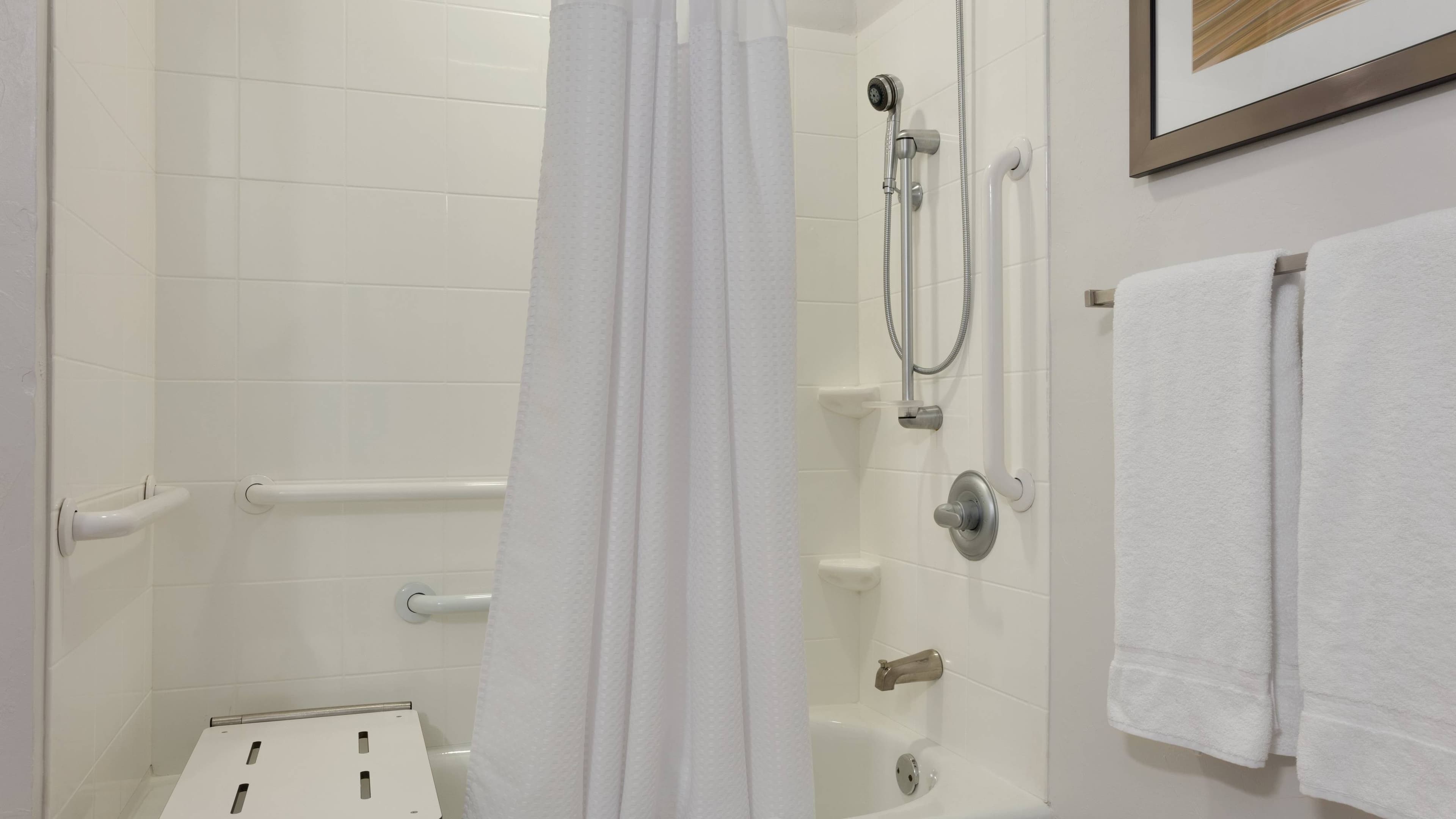 1 King bed Room - Image 7