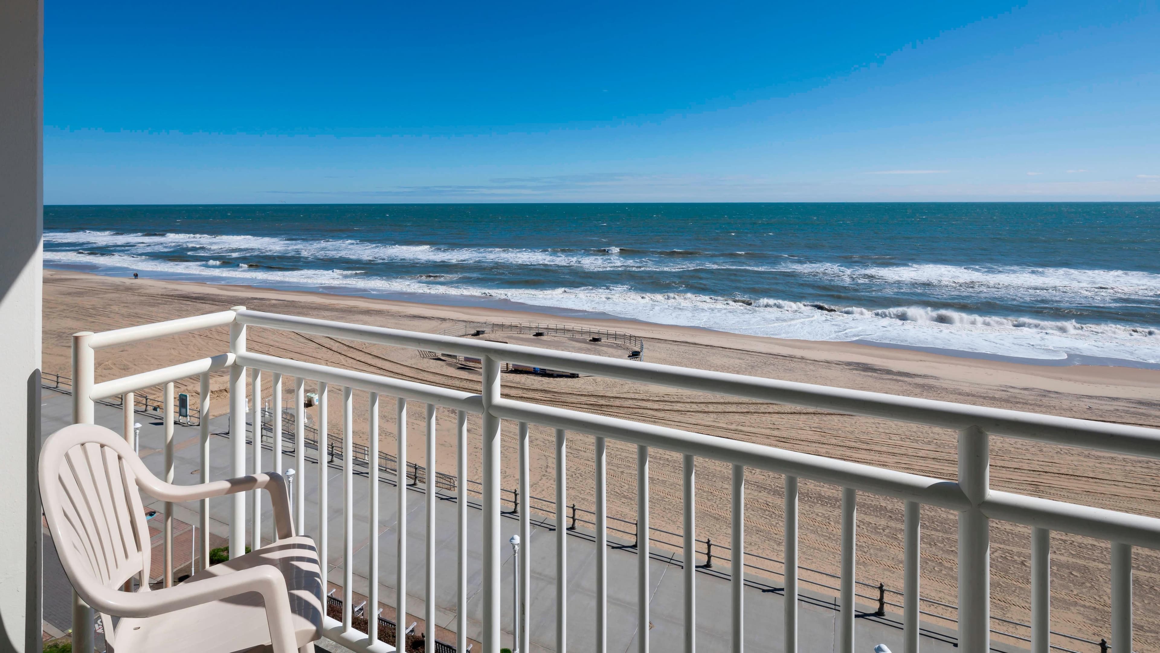 Deluxe Guest room - Image 6