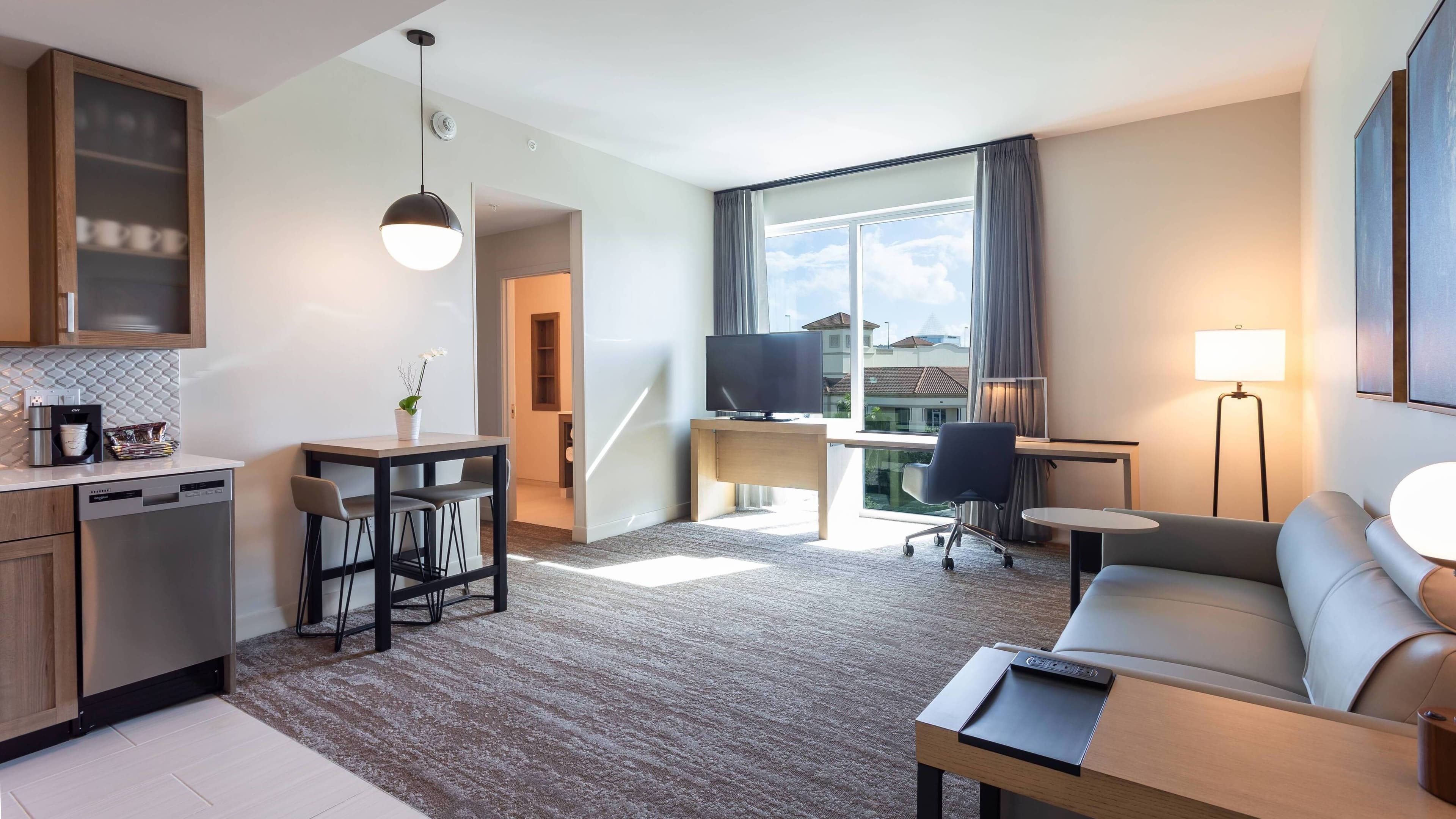 1 Bedroom Suite - Image 3