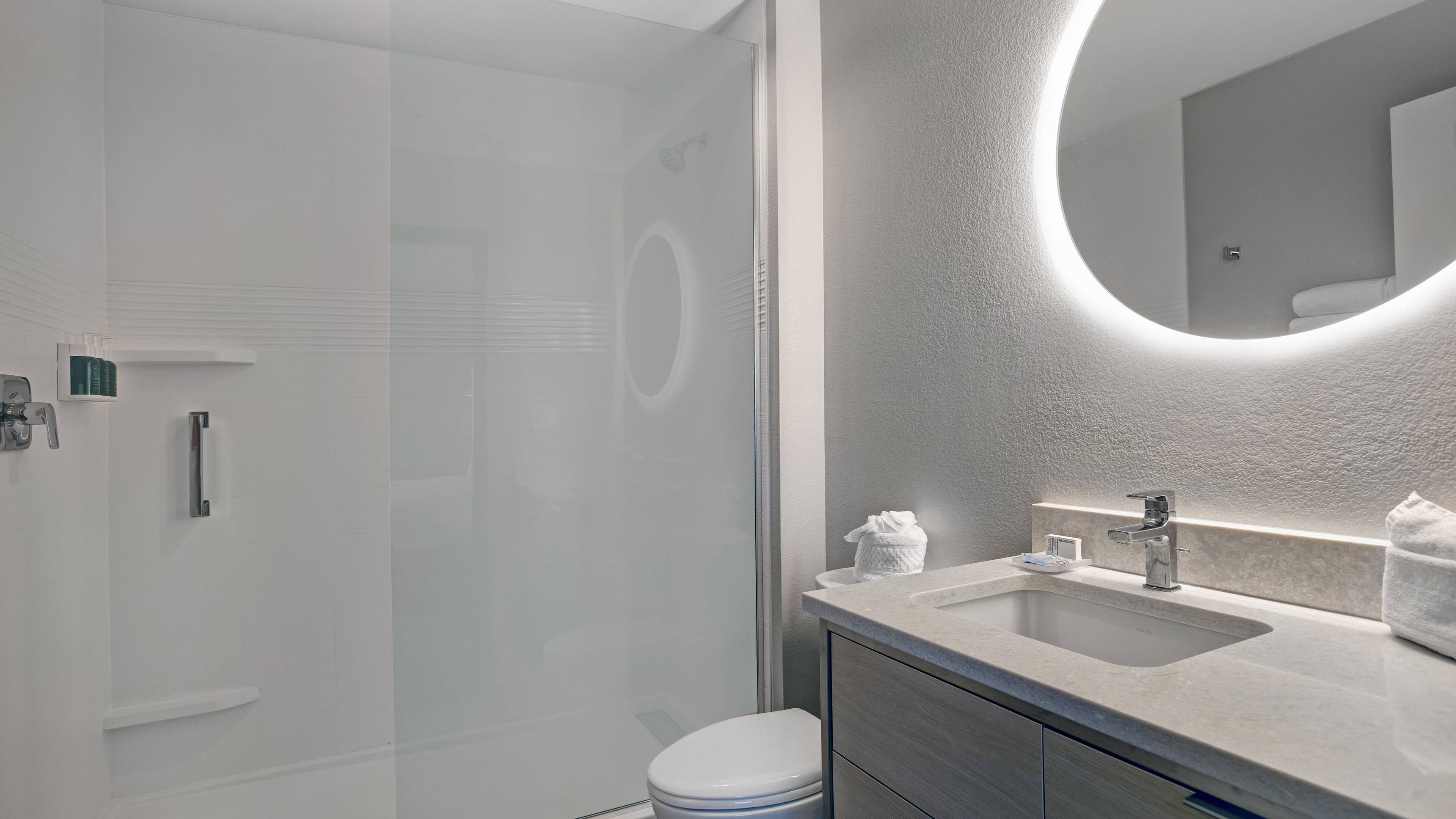 King Studio Suite - Image 6