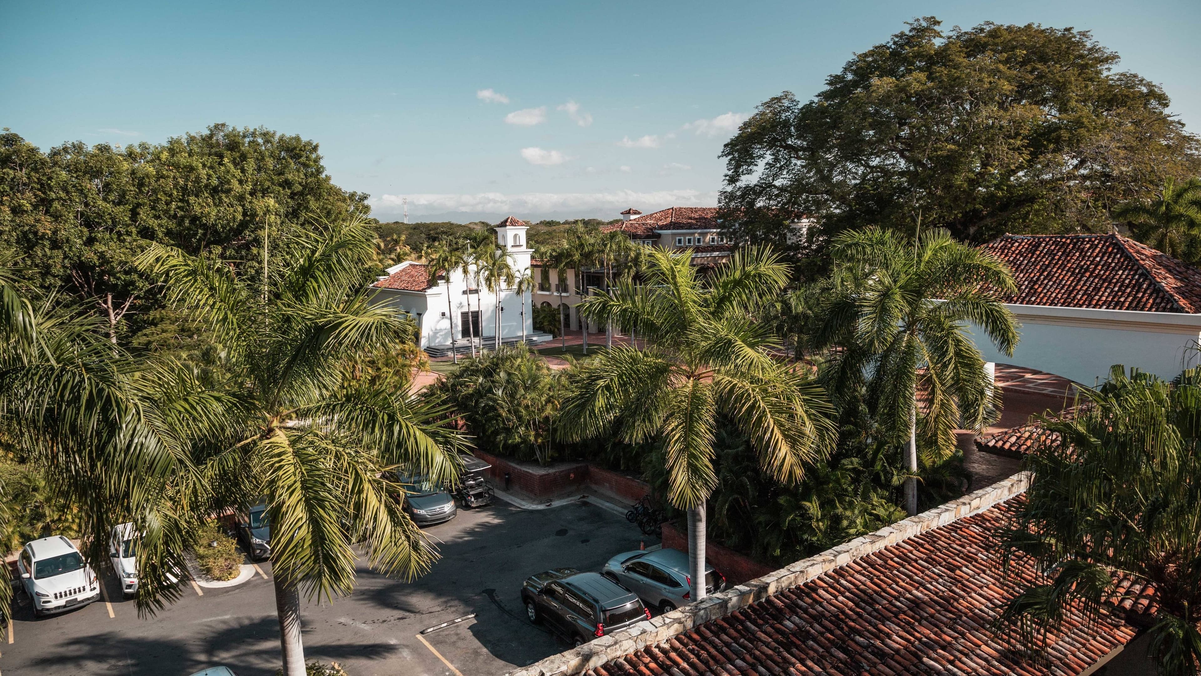 Deluxe Guest room - Image 4