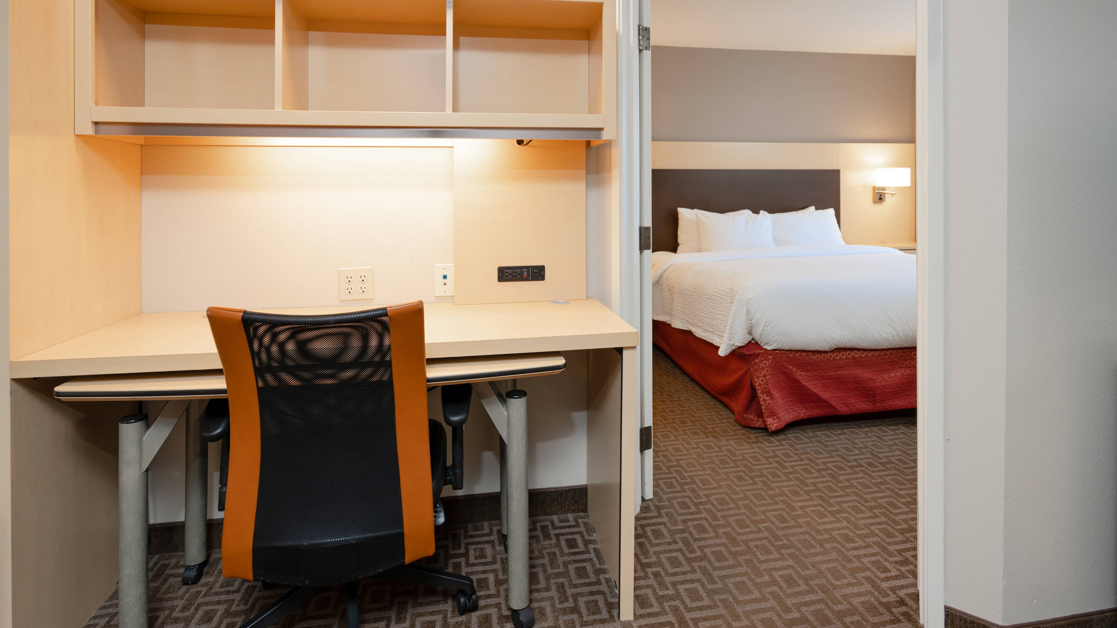 1 Bedroom Suite - Image 2