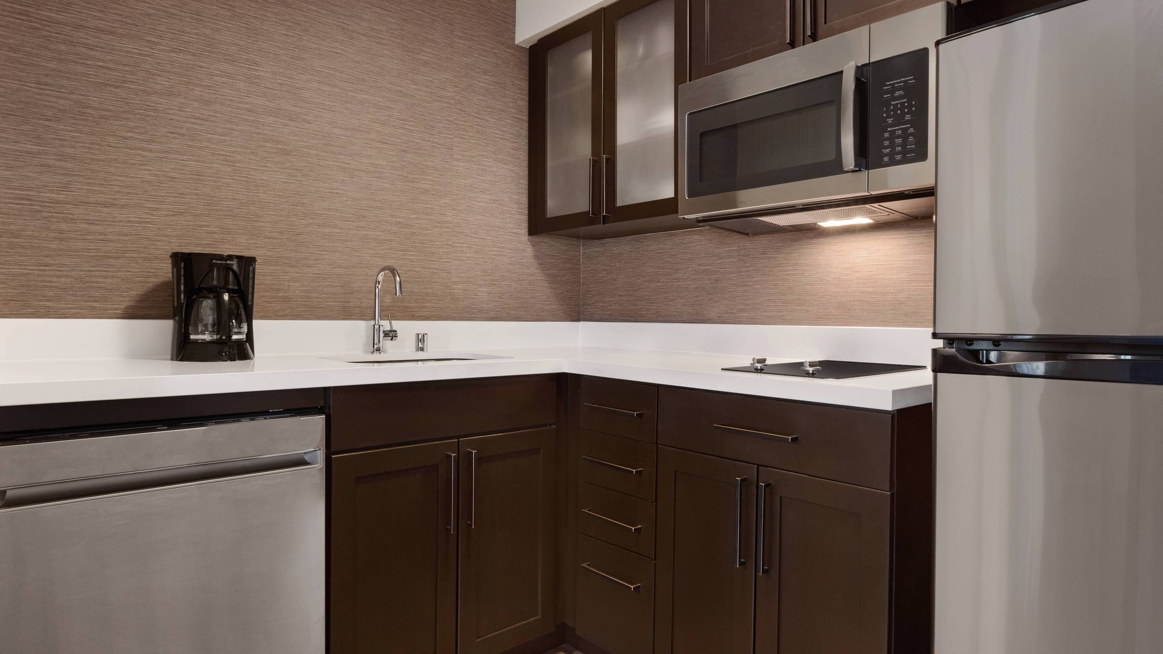 1 Bedroom Suite - Image 3