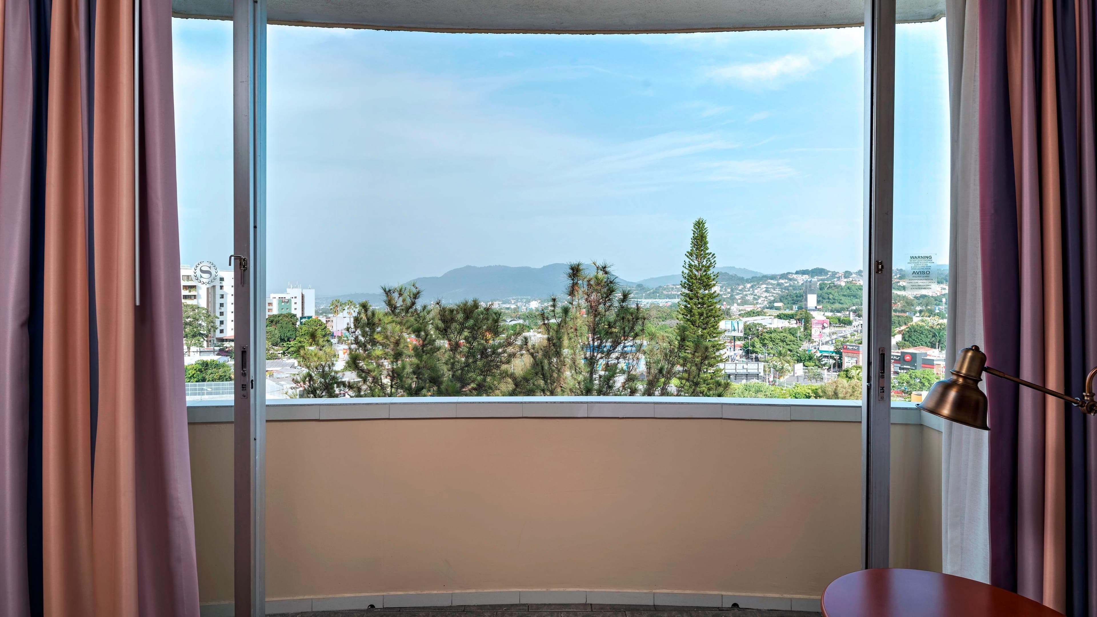 Deluxe Room Double - Image 3