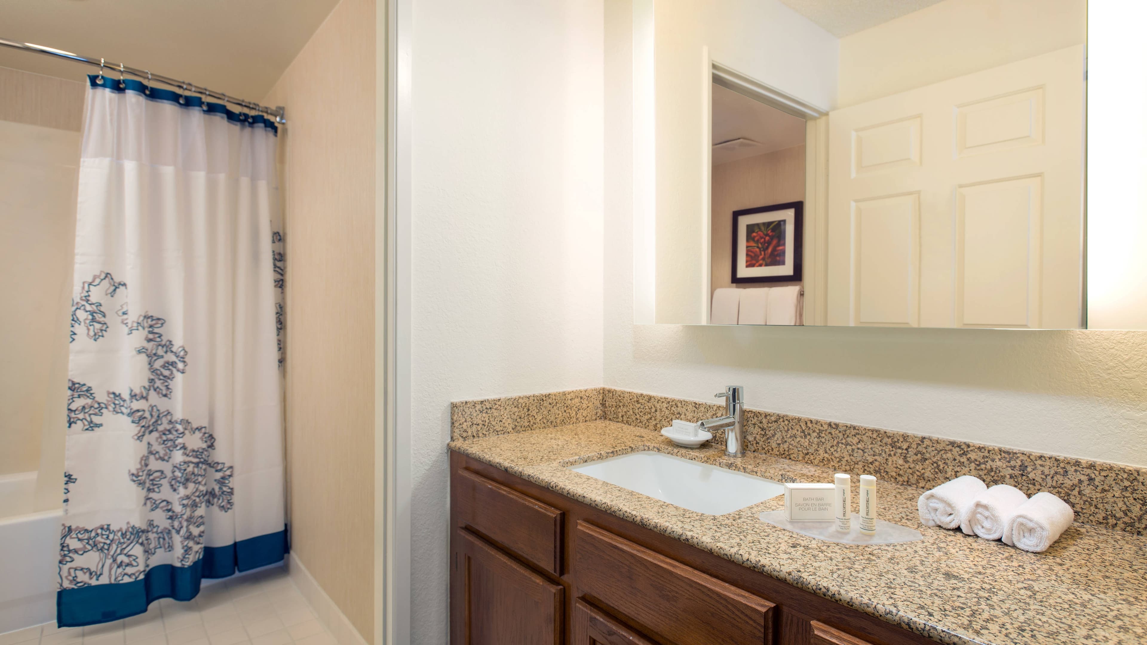 1 Bedroom Suite - Image 4